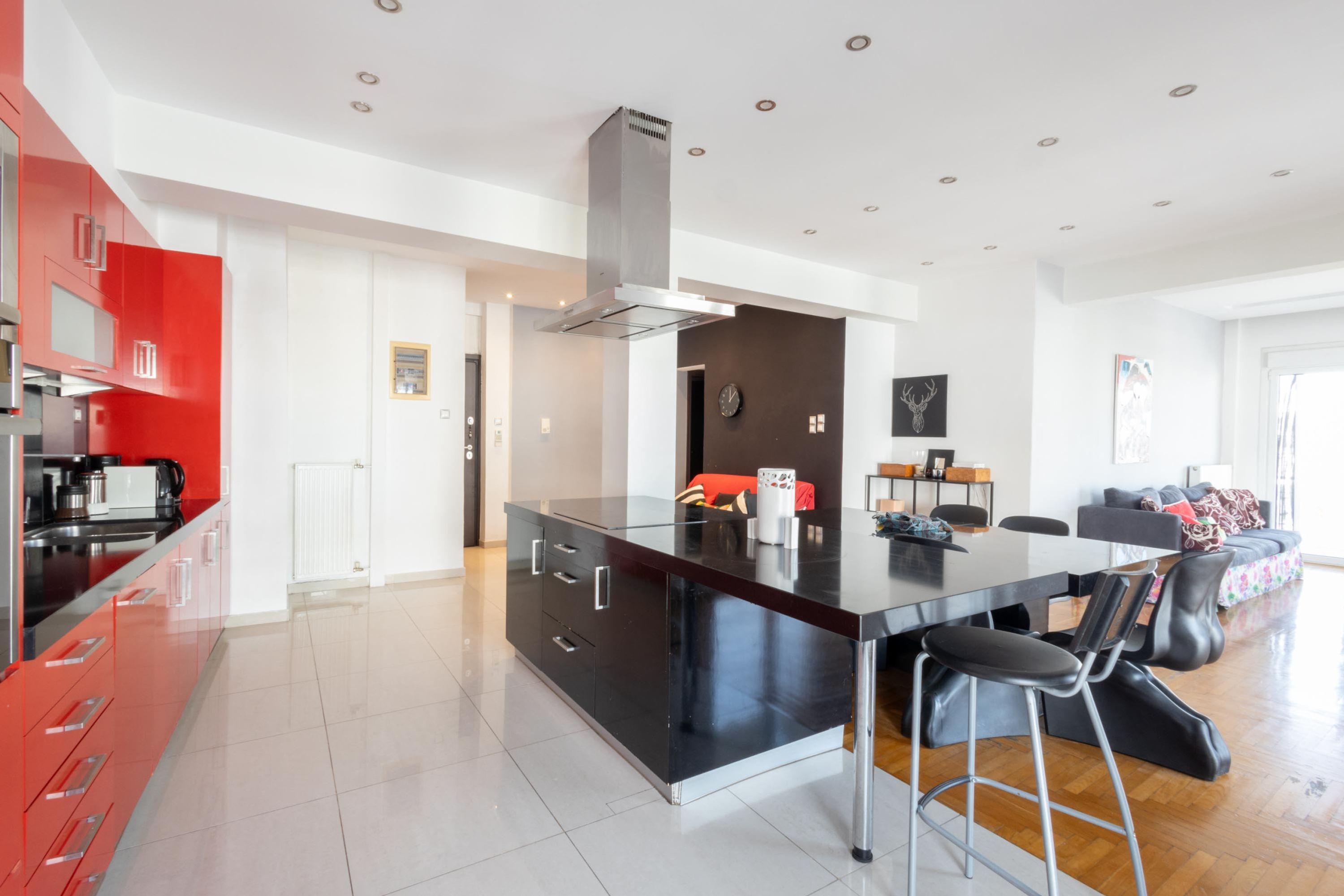 A Luxury & Comfortable 2bdrm Apt in Athens