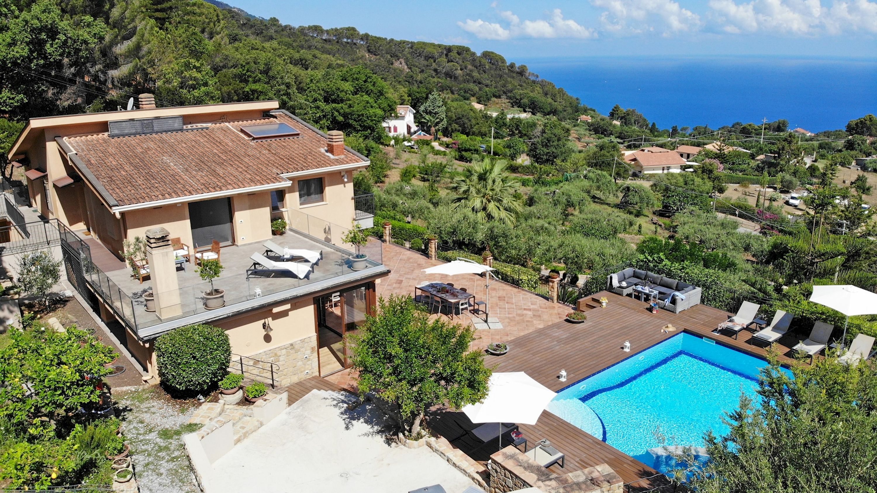 Villa Provenza 12+4 a Cefalù