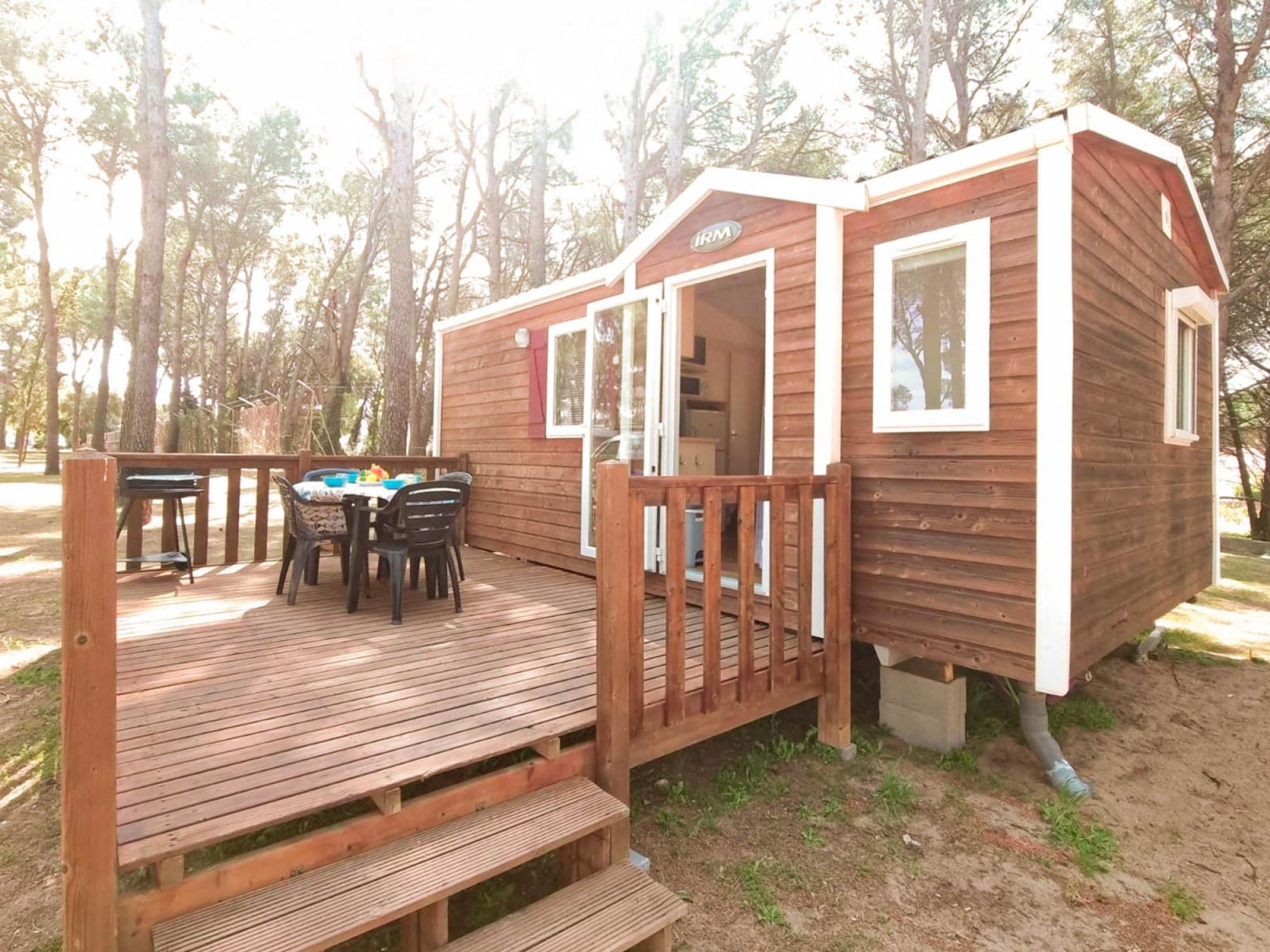 Maite in L'Escala with 2 bedrooms and 1 bathrooms