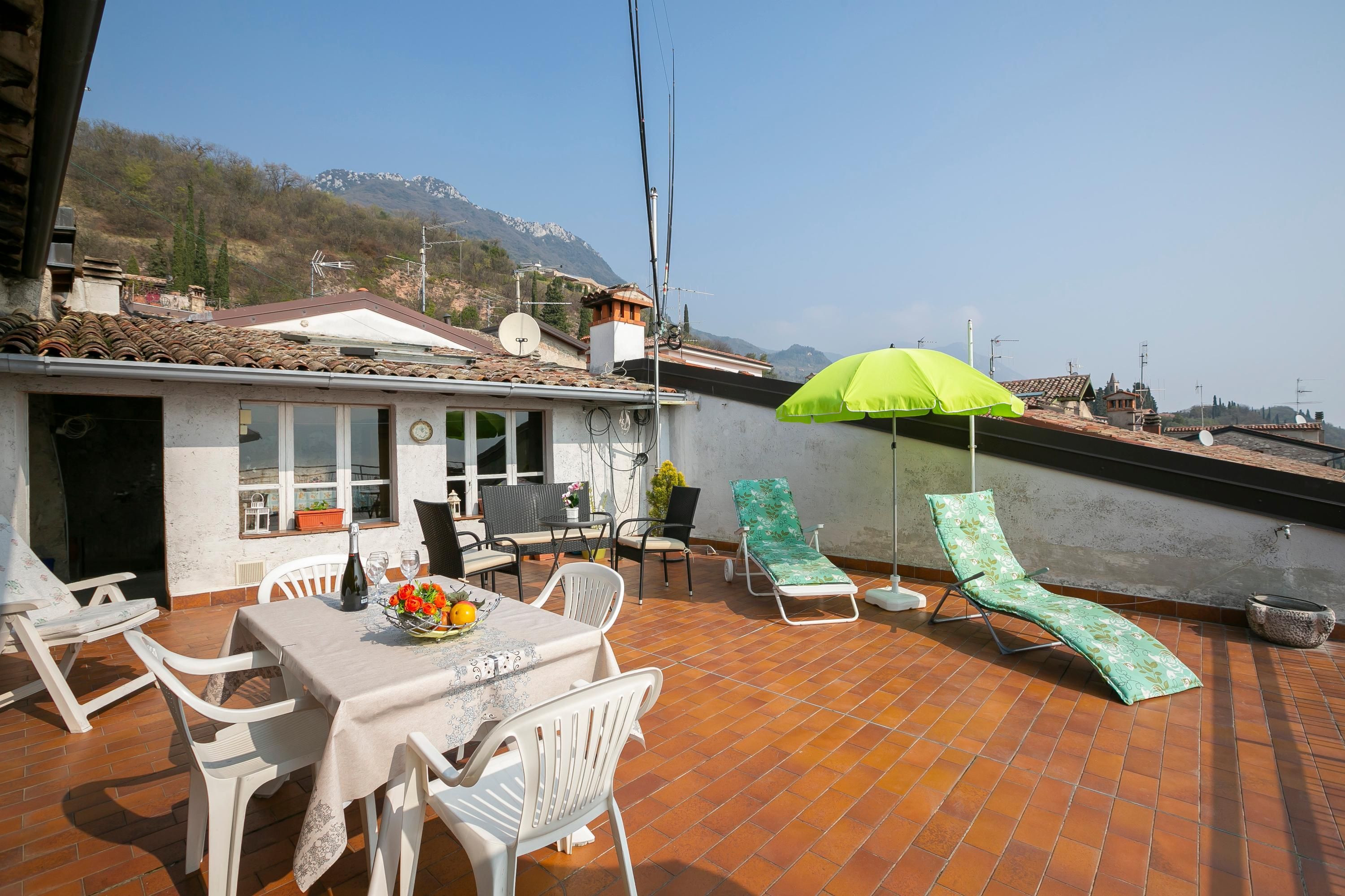 Casa Angela -bellissima vista lago