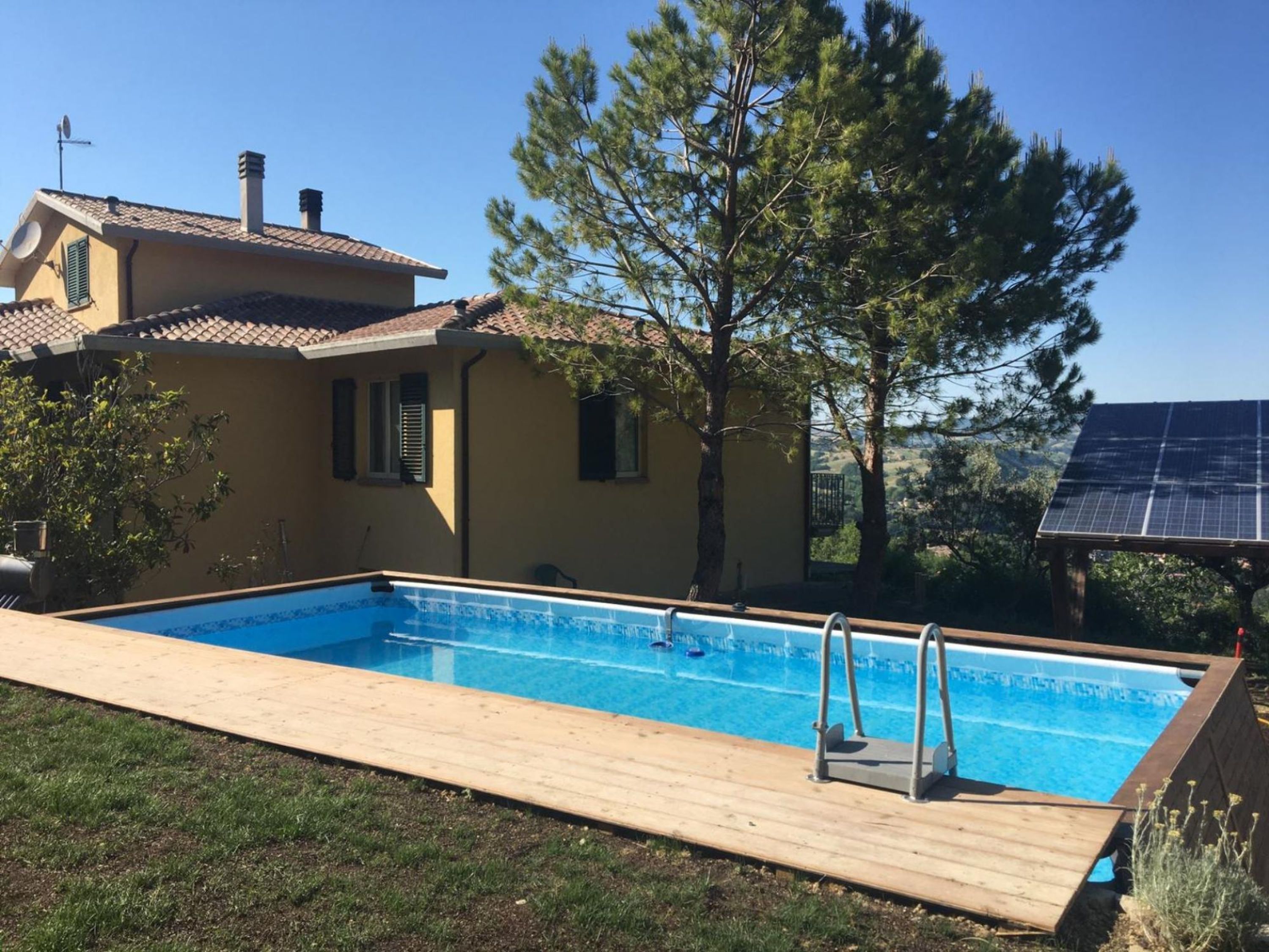 Un comodo appartamento con una vista suggestiva. Casa Bellavista