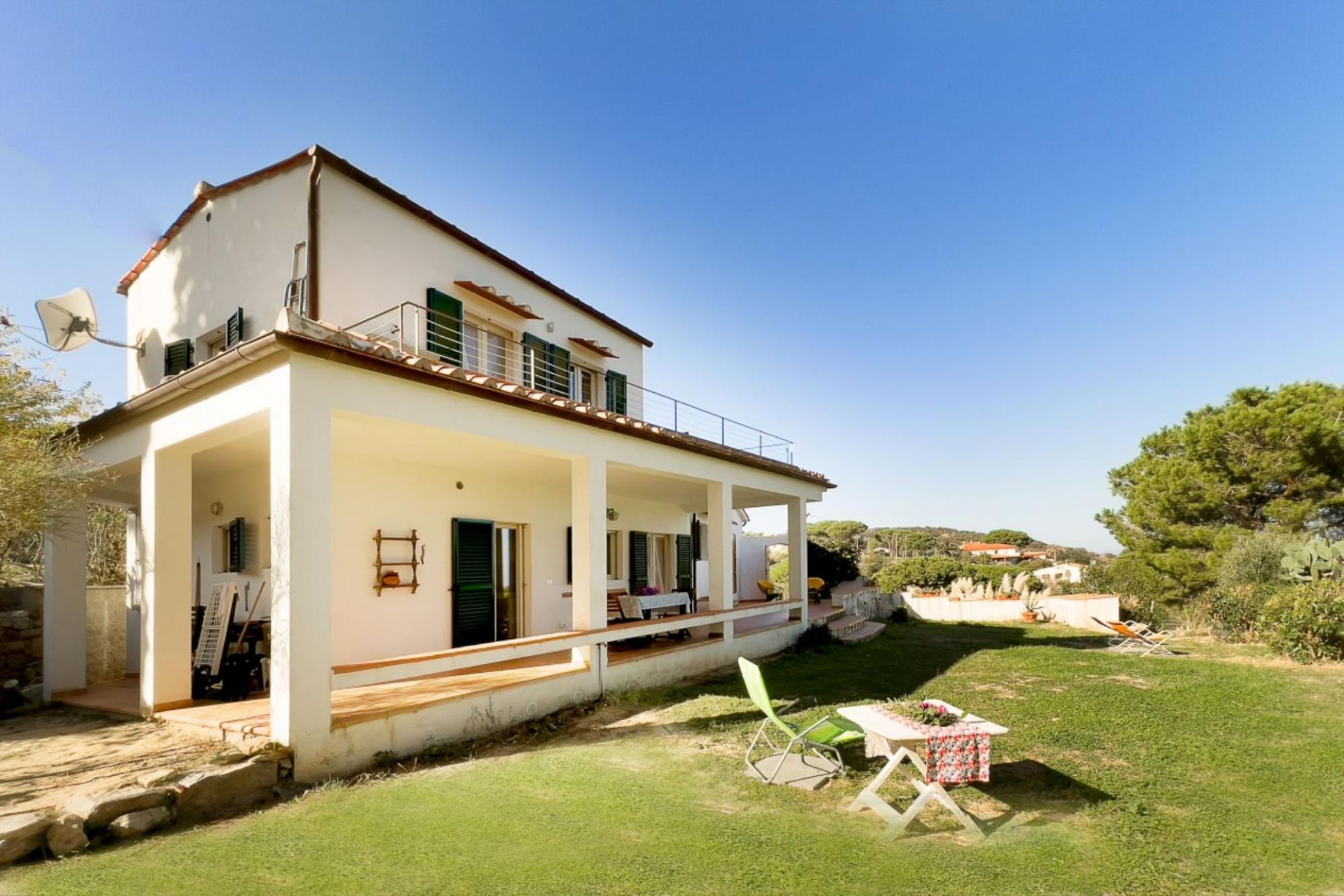 Villa Caterina a 450 metri dalla spiaggia con vista mare immersa nella quiete della collina-VILLA CATERINA SANT'ANDREA