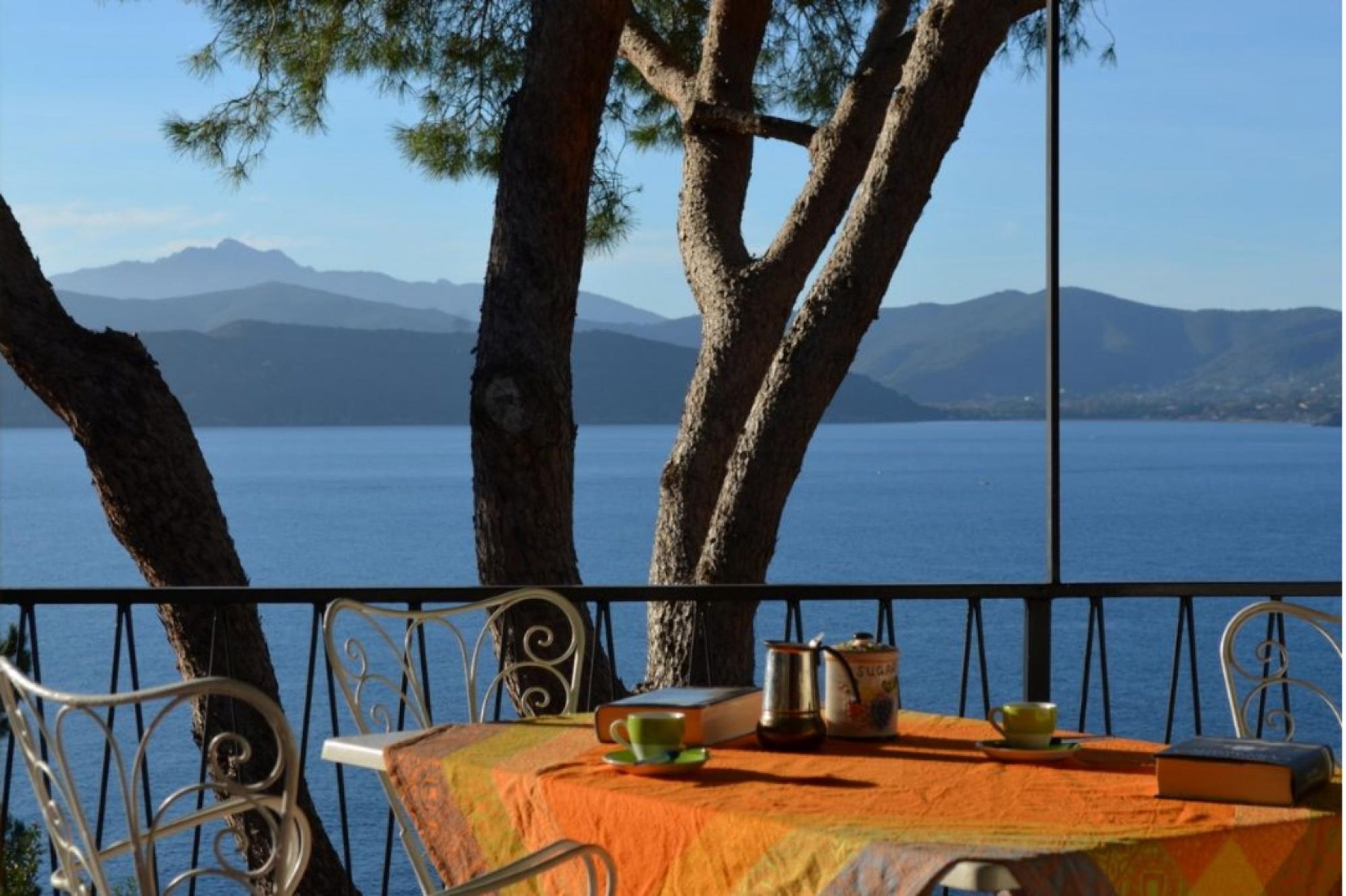 Appartamento con vista panoramica sul mare in una villa bifamiliare a pochi metri dal mare-RIPA DEI CARRAI2