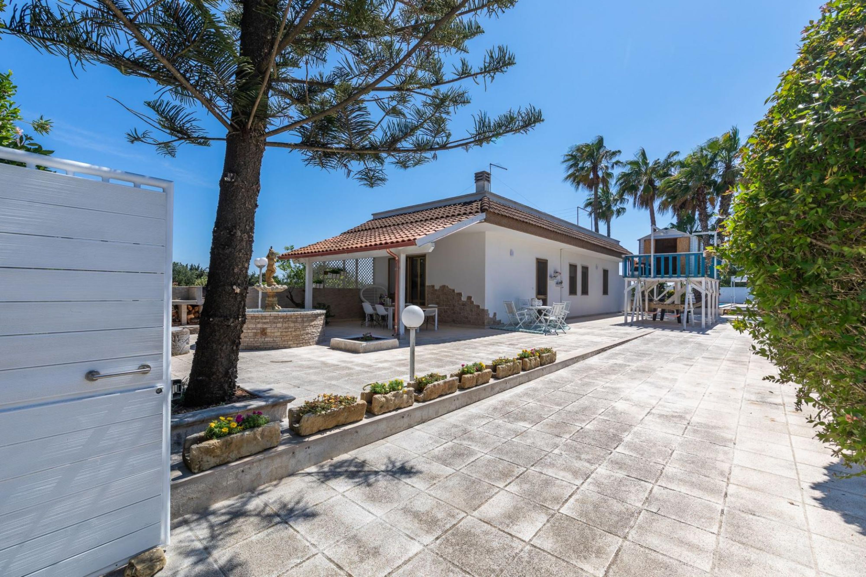 Villa a Torre dell'Orso a pochi minuti dalla spiaggia di sabbia-Villa Sentinella