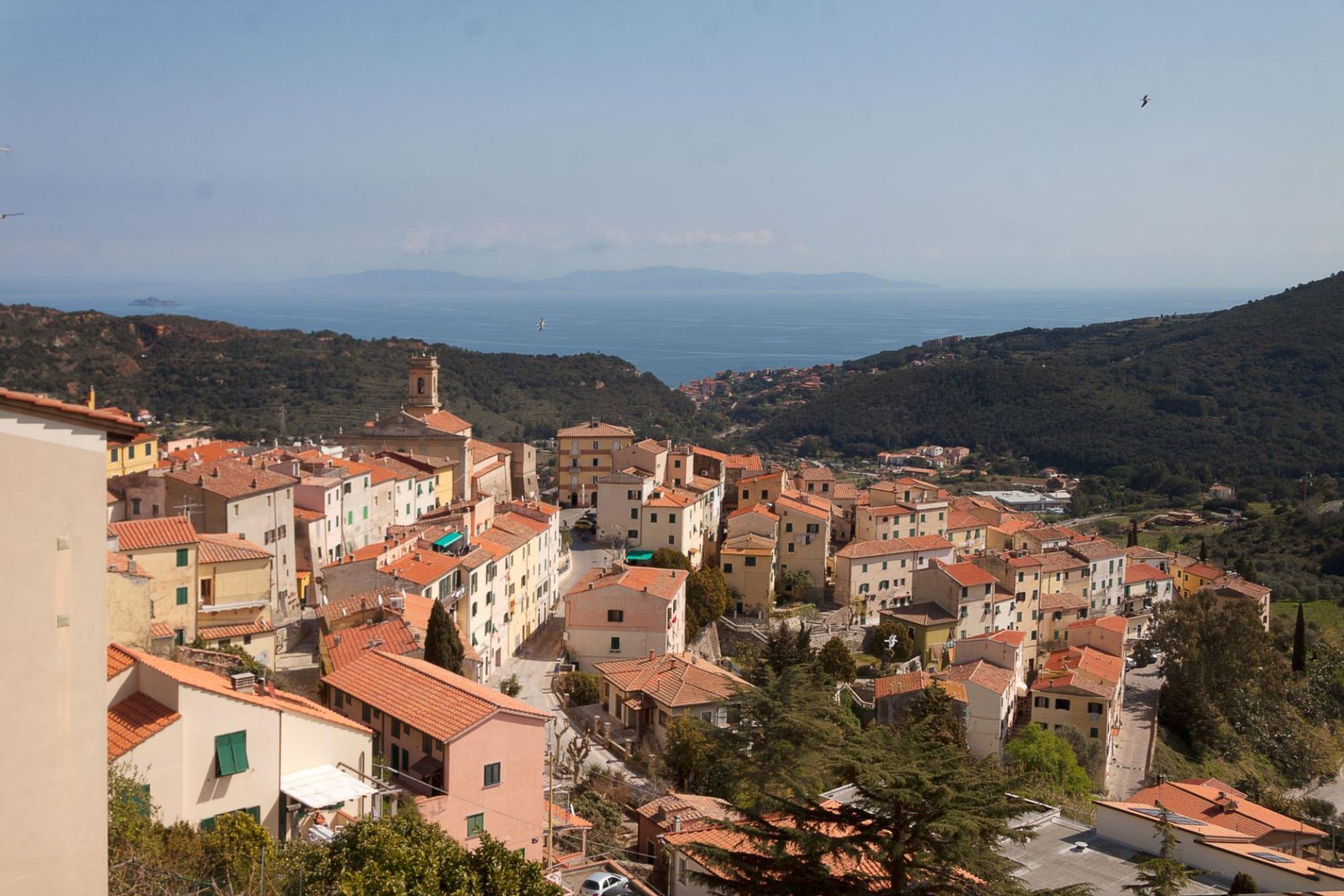 Casa panoramica sul comune di Rio Elba-CASA RIO ELBA