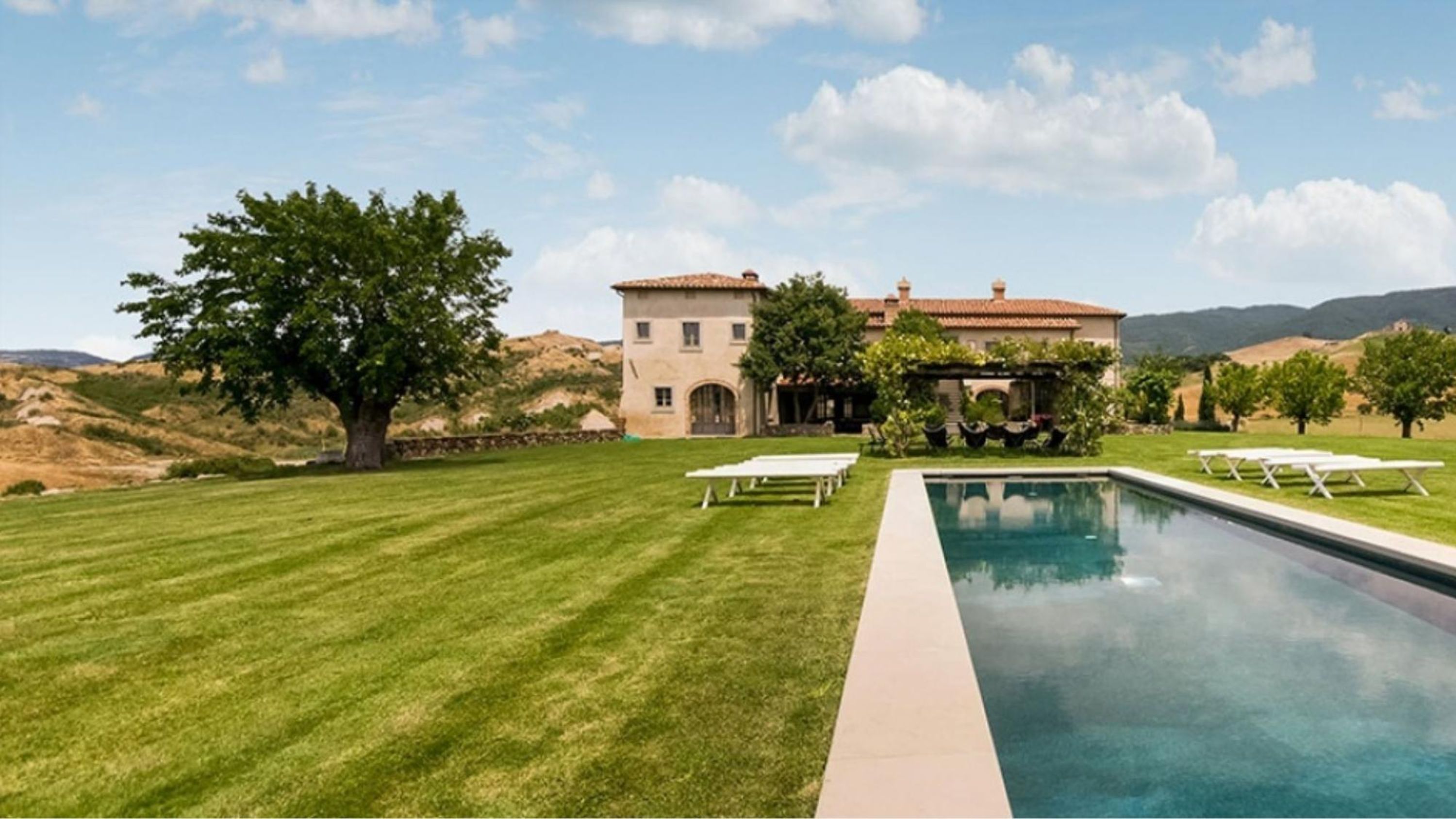 Splendida villa in Val d'Orcia. piscina riscaldata. interni di design-LE CASELLE