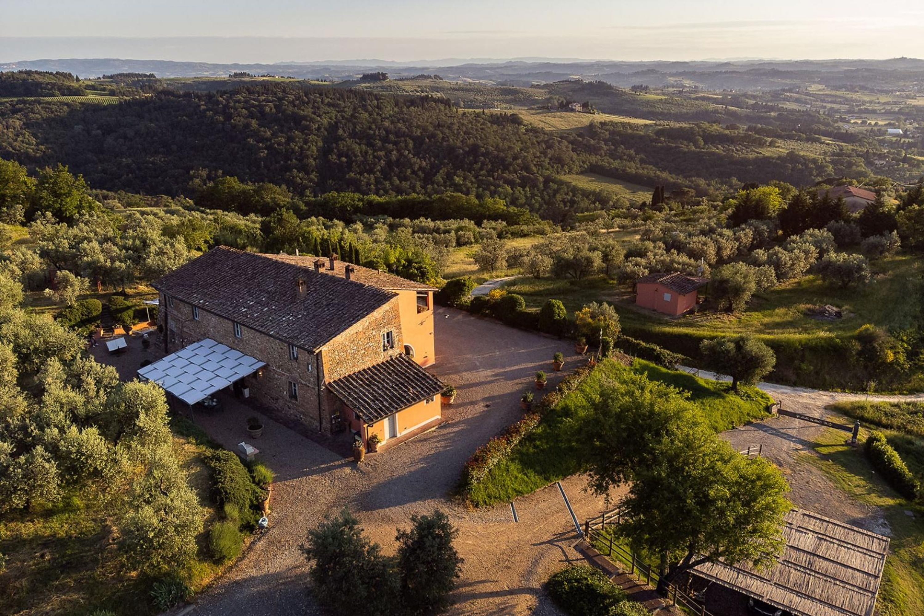 Villa con piscina in splendida posizione panoramica, a soli 20 minuti da Firenze-SOTTO COLLE - VILLA