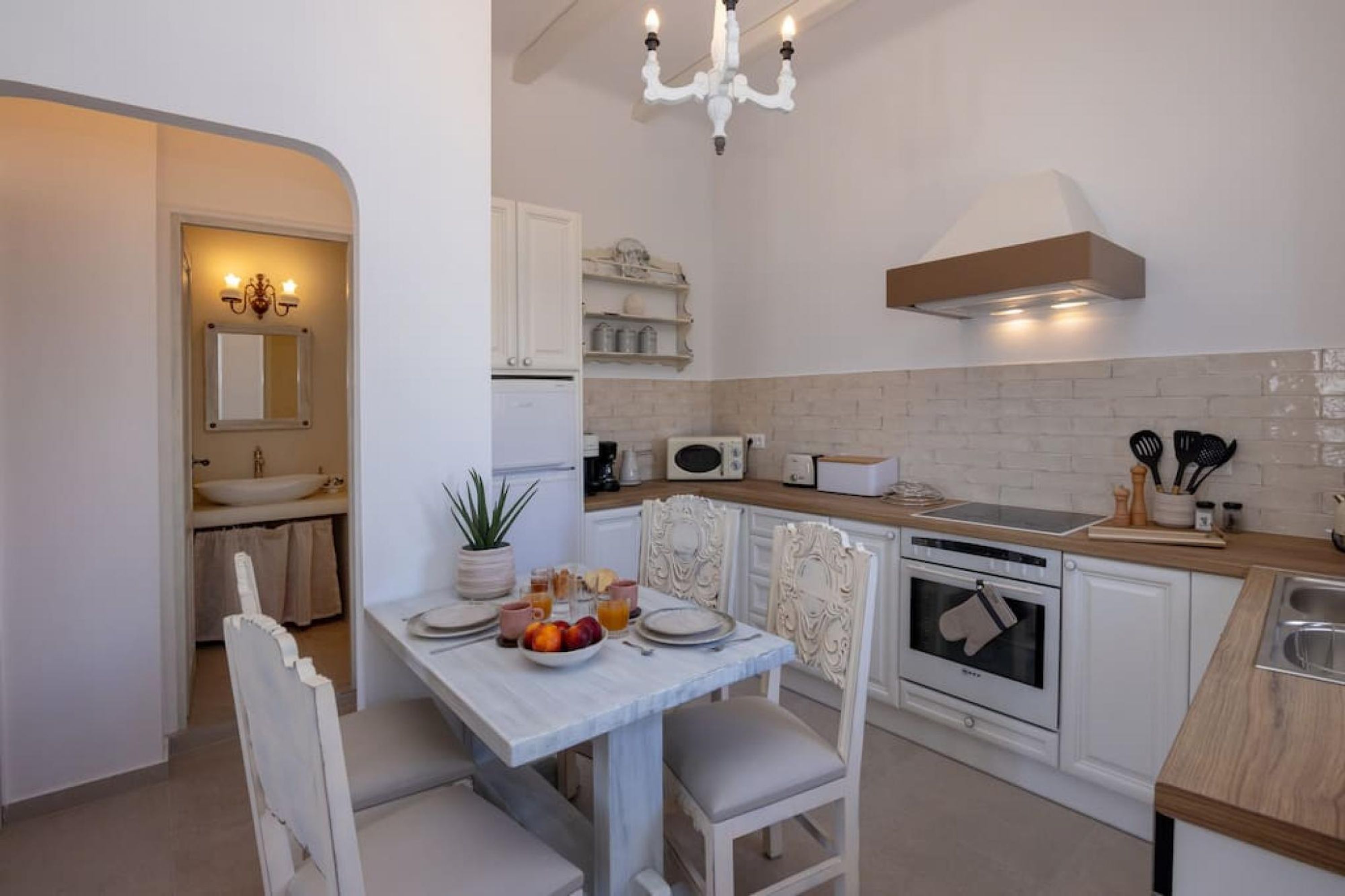 Summer Grace , Tinos