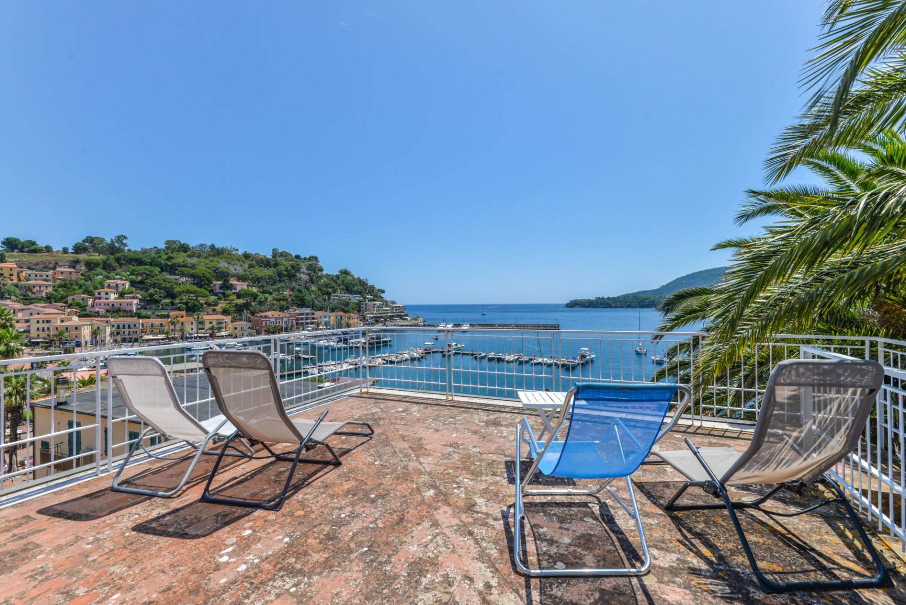 Villa le tre palme 8 beds in Porto Azzurro center-Villa Le Tre Palme