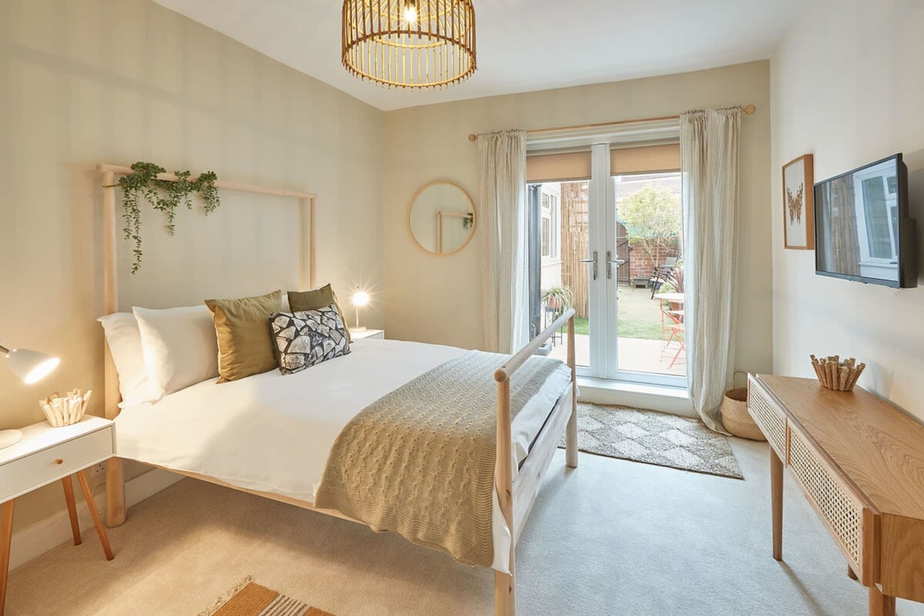 Host   Stay   Retreat By The Sea