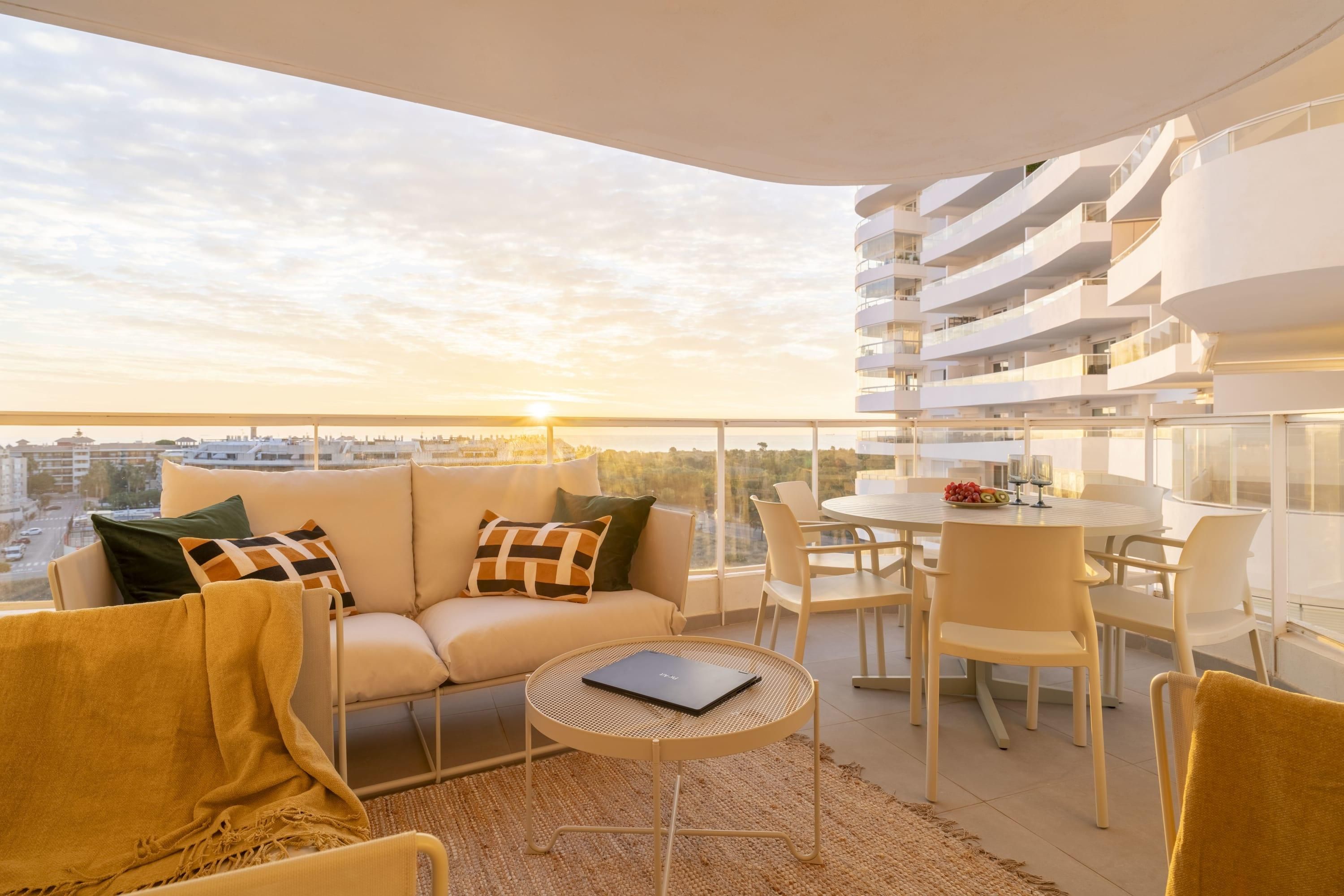 Gran Canet Luxurious 2BR Flat with Sea Views