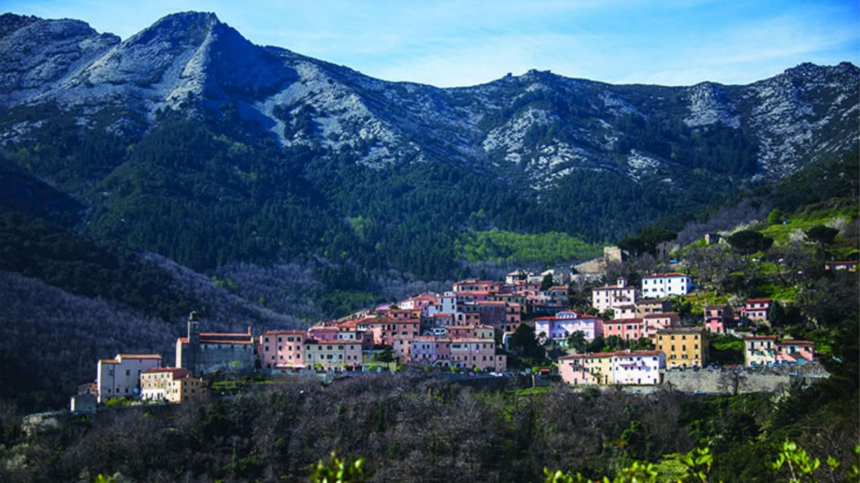 Accogliente complesso di 5 appartamenti nel centro del comune di Marciana, località situata su un pr-CASA VACANZE DELLE NOCI di 375 metri - Veranda