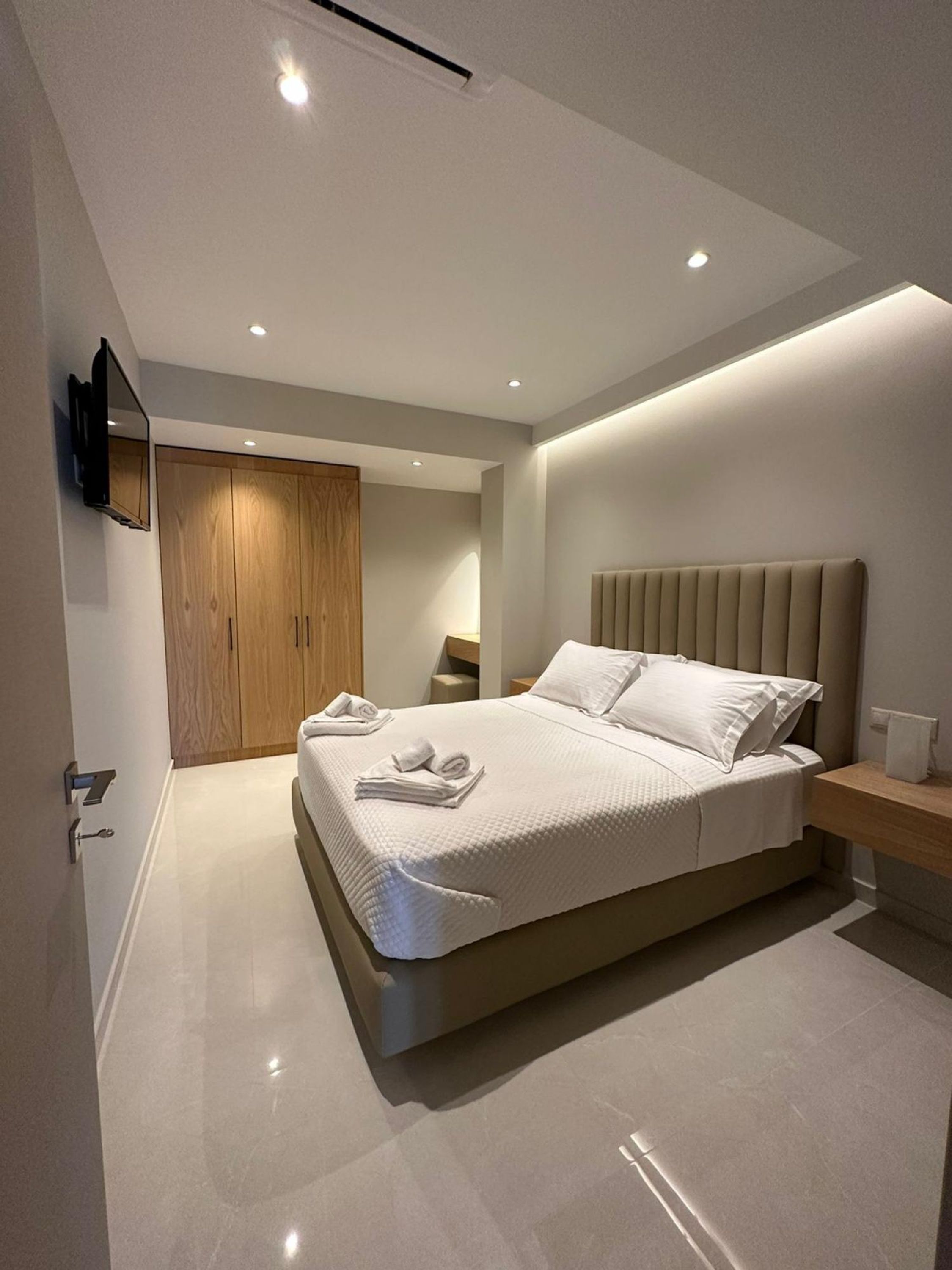 Suite 5 - Elpida Luxury Suites