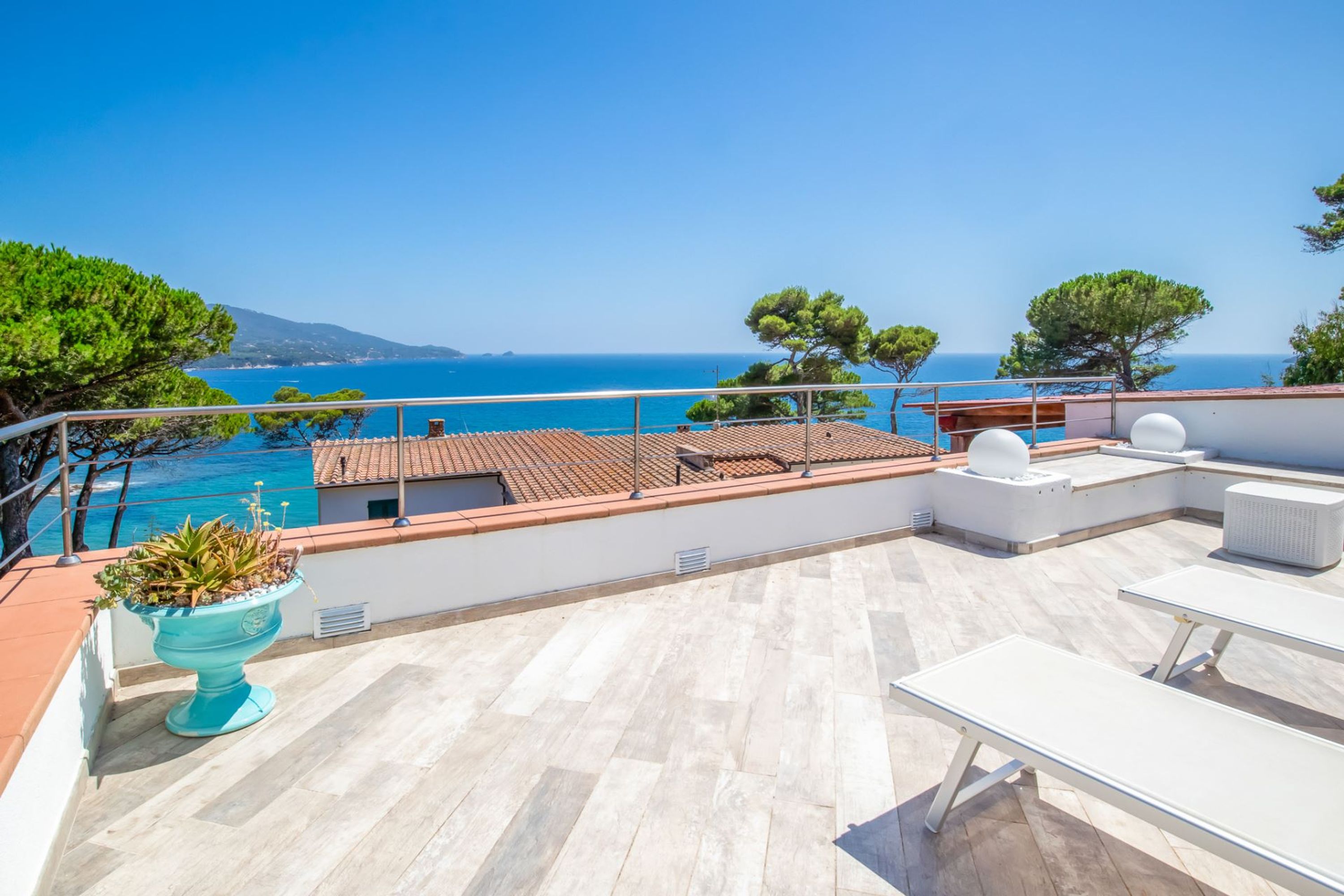 Villa con accesso alla spiaggia privata-Villa Denis