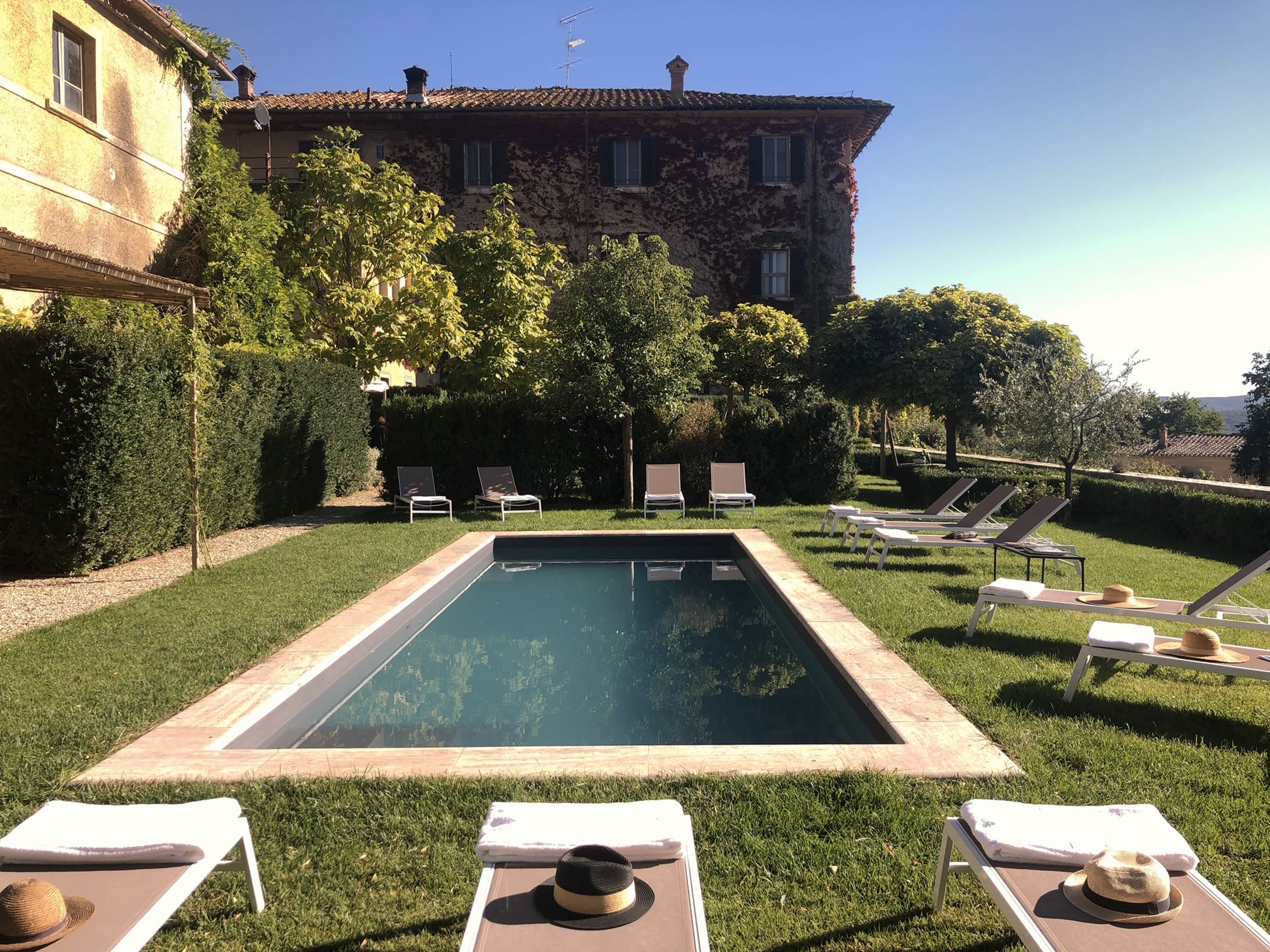 Grande e bella villa nelle colline toscane del Chianti Splendidi giardini e grande piscina