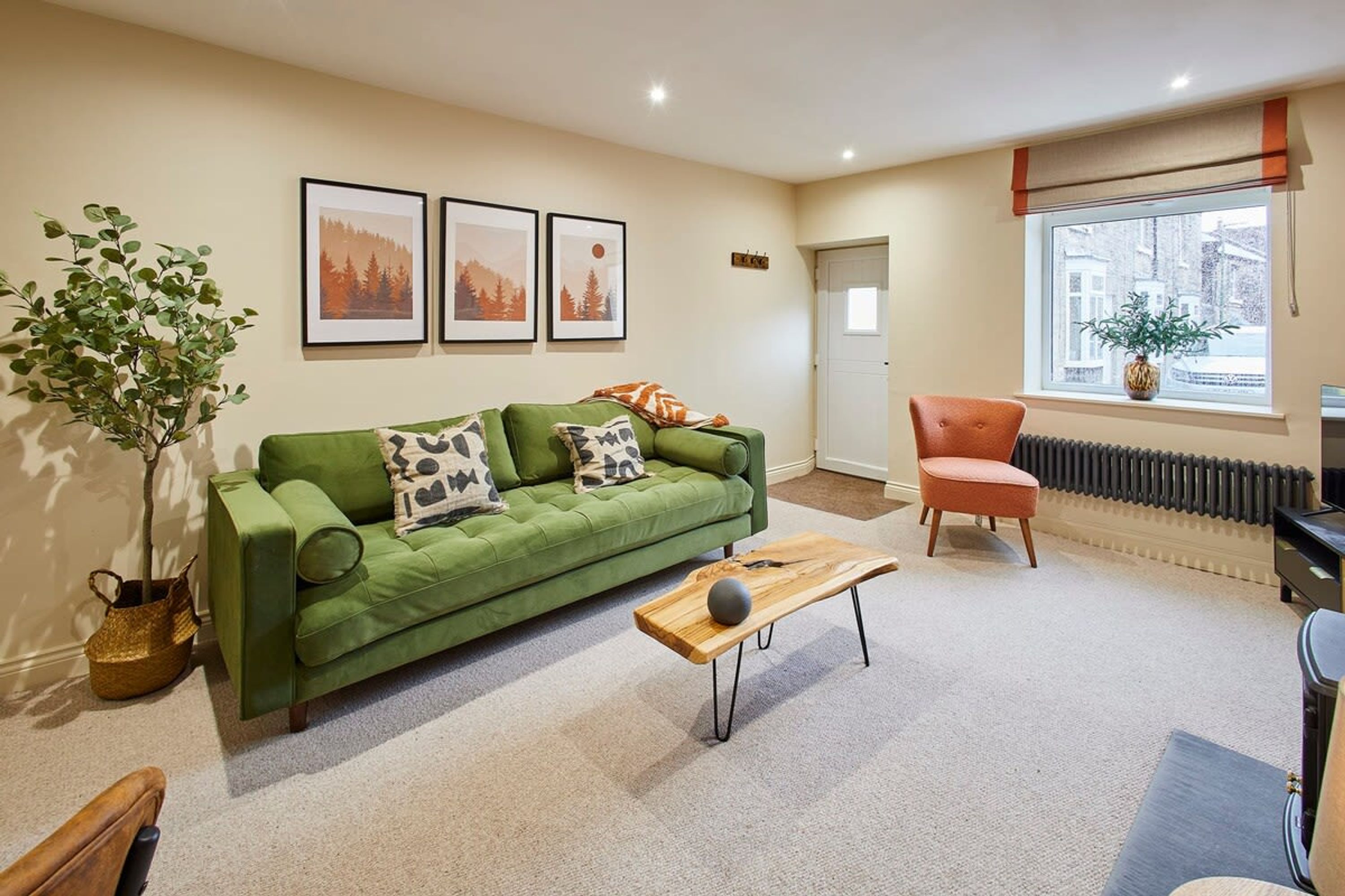 Host   Stay   Cinnamon Cottage