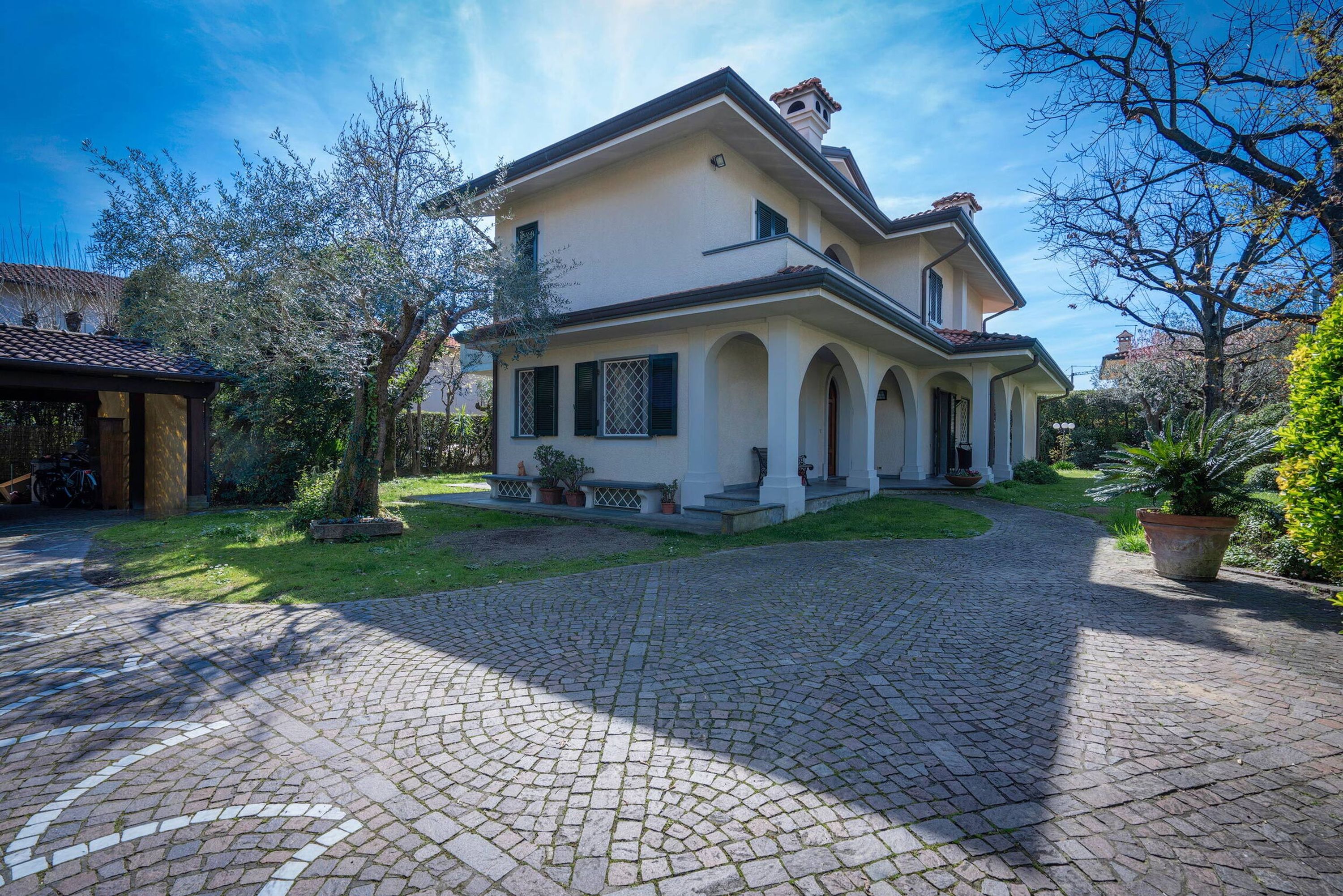 Villa Le Fontanelle A Forte Dei Marmi Con Ac