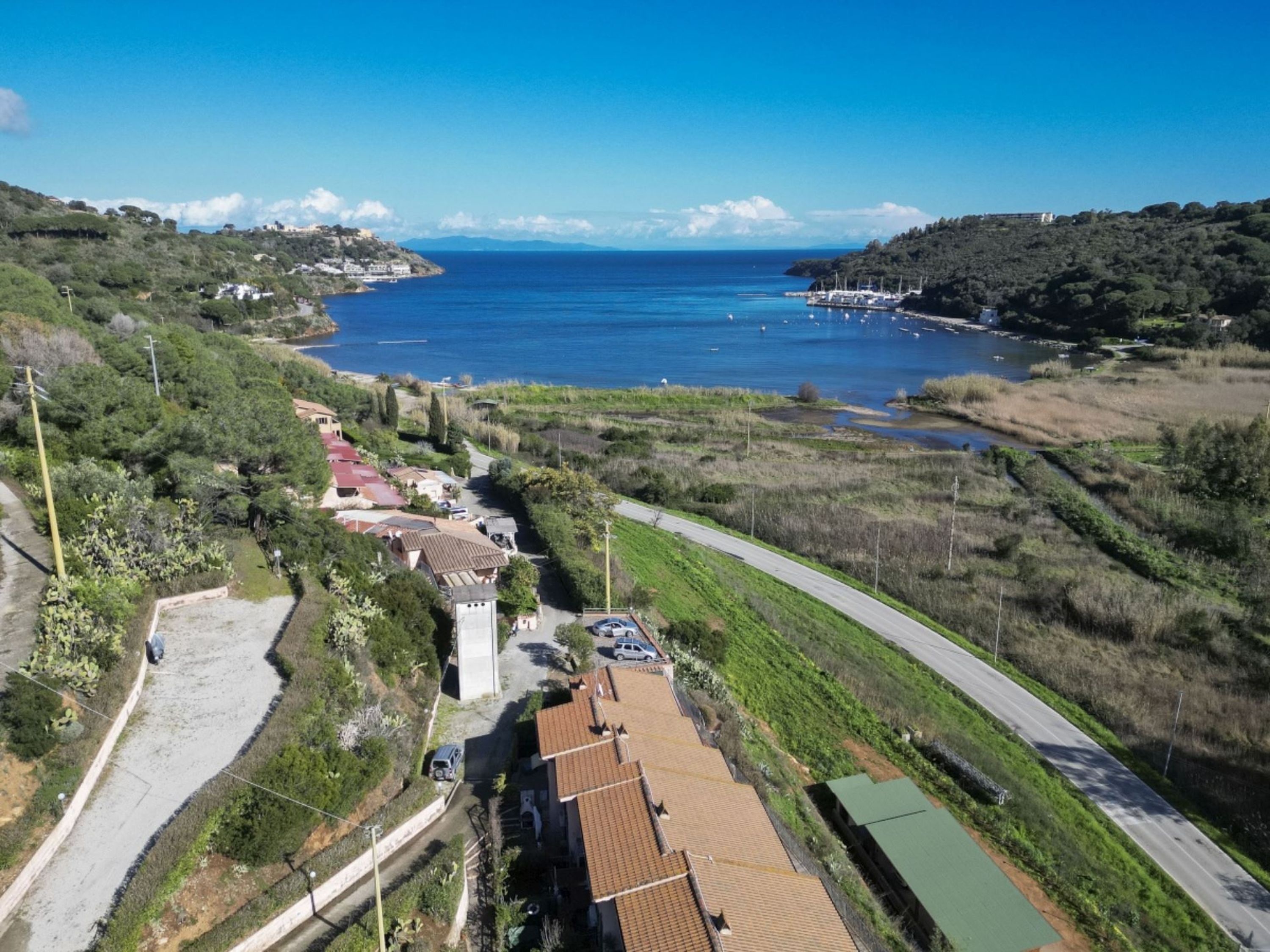 Casa Emisfero a 200 metri dalla Baia di Mola-EMISFERO