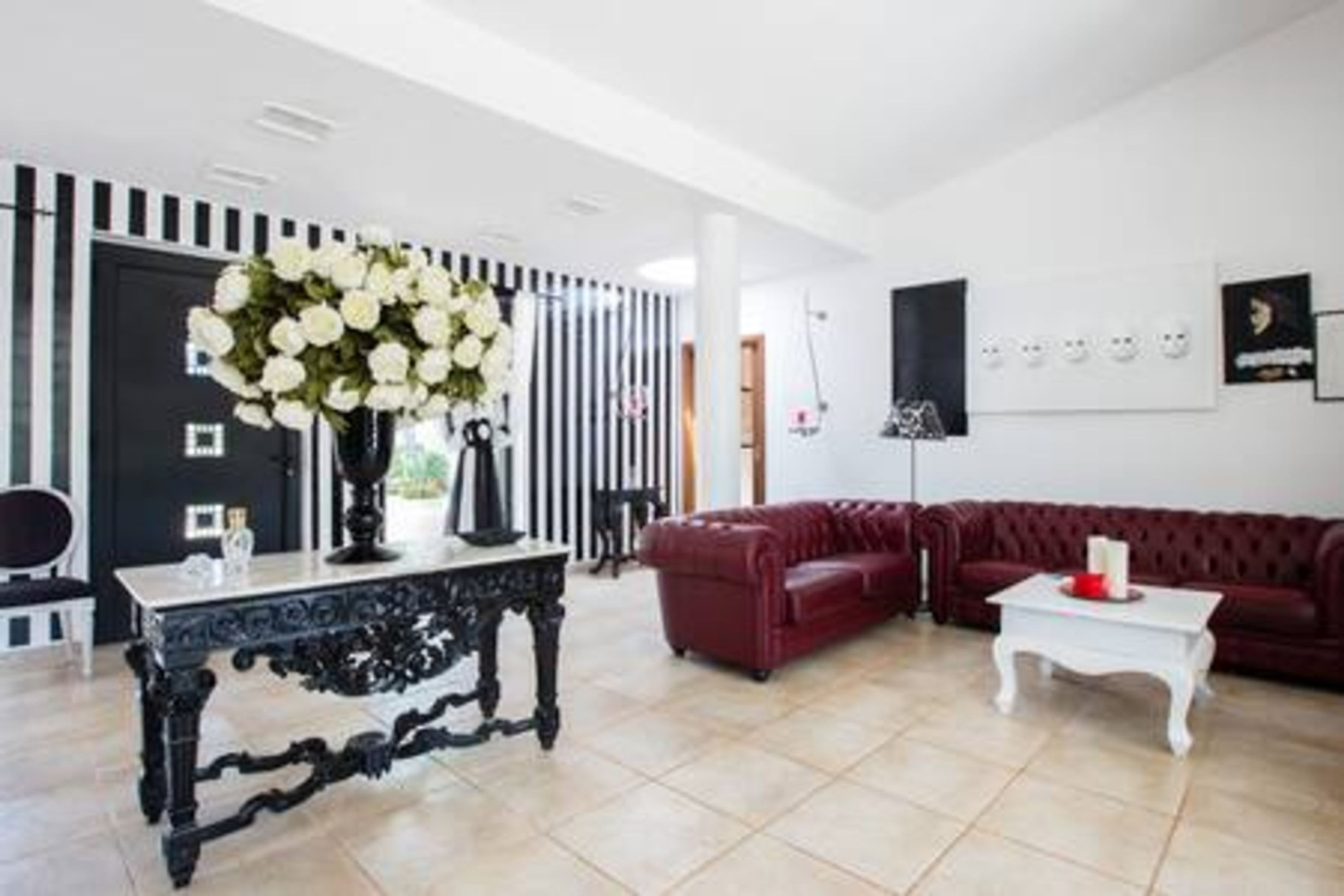 Villa con parco e piscina