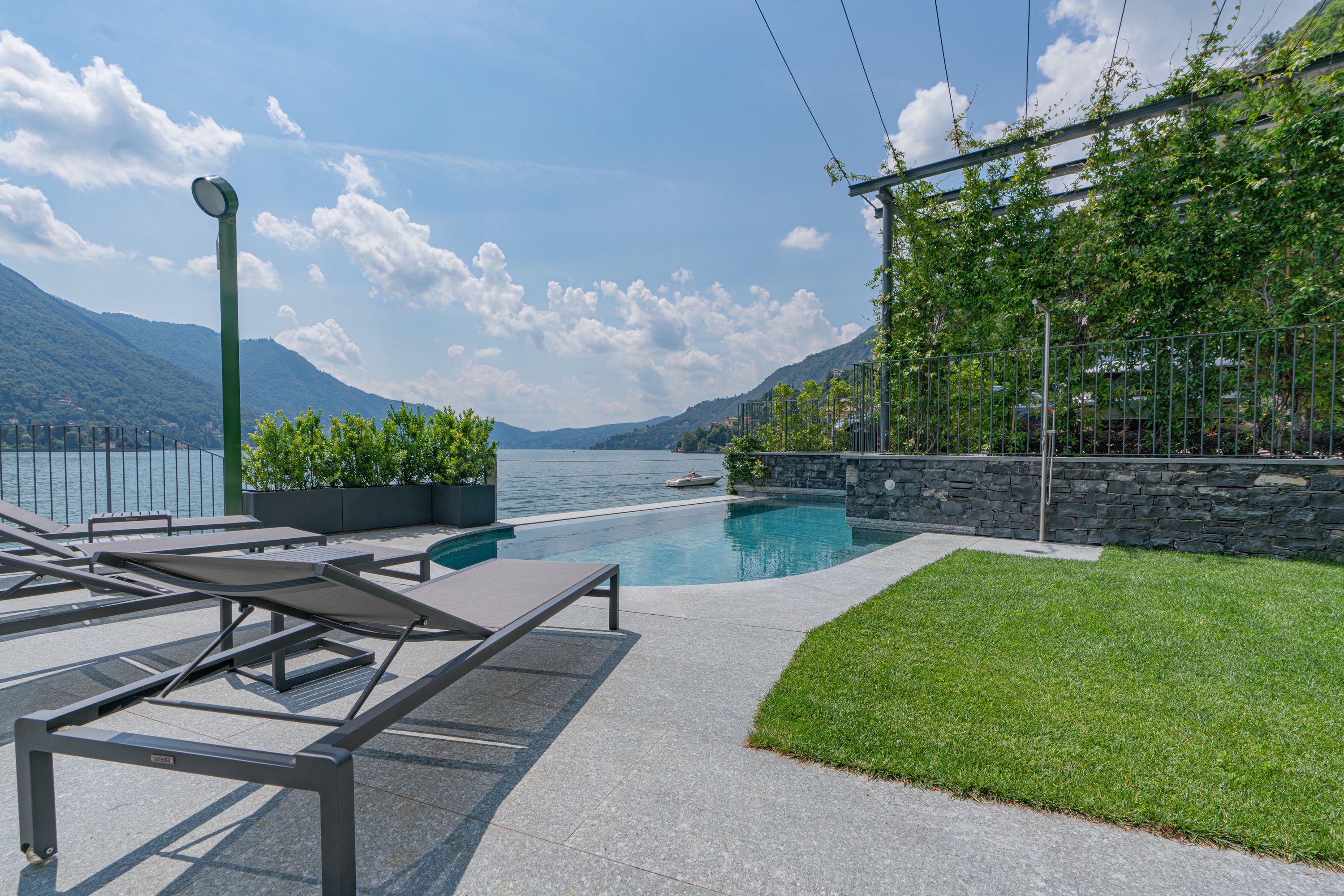 Villa White sul lago di Como