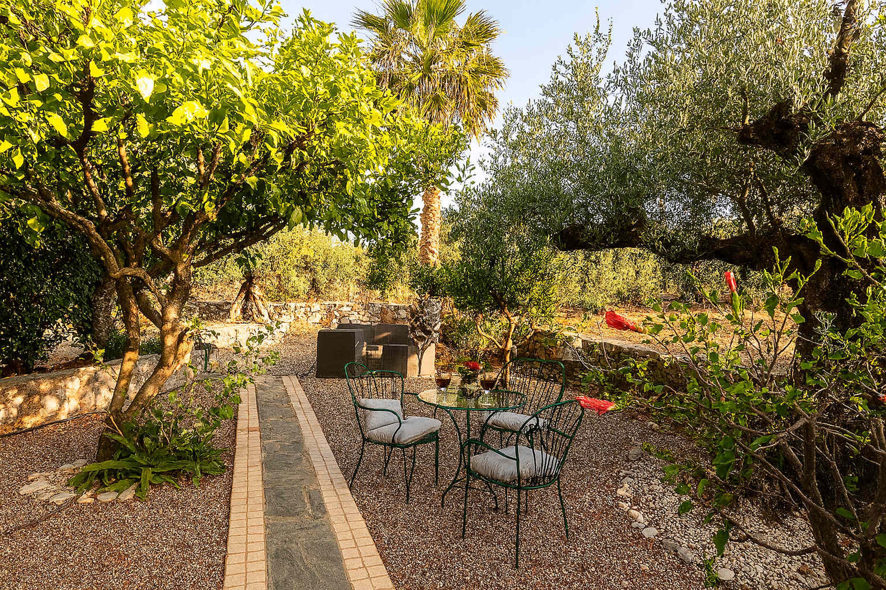 Stoupa Oasis - Spitiko Garden Getaway