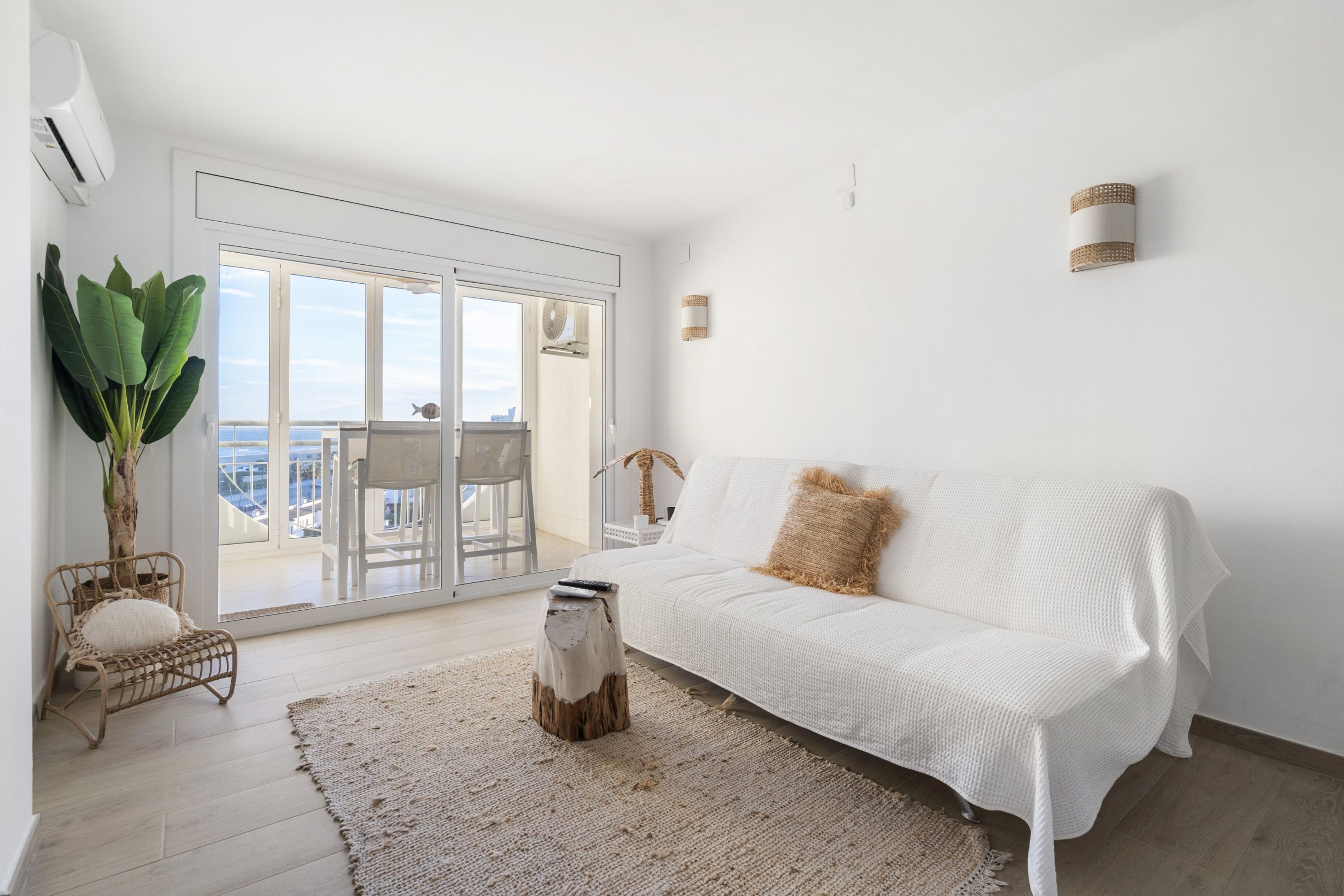 WELCS APARTAMENTO 101 EMP con vistas al Mar