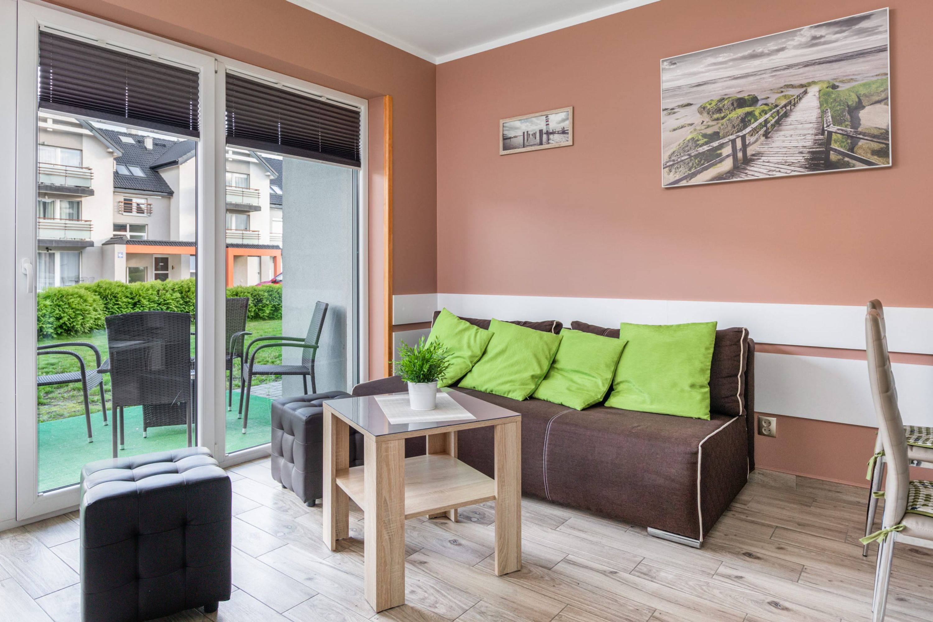 P nocna 19C Stylish Apartment Parting
