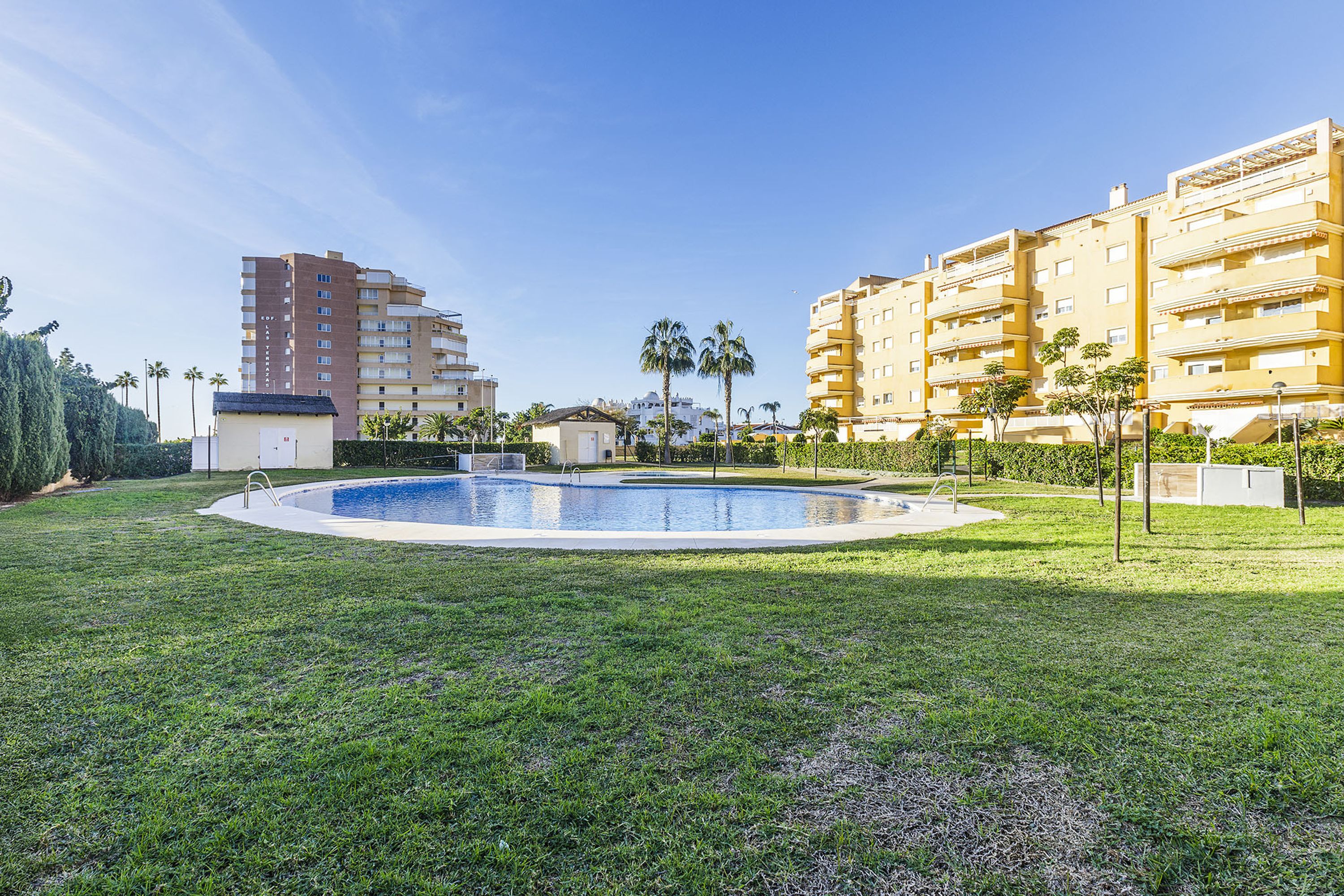 A&N Beachside Terrace Living – Algarrobo Costa