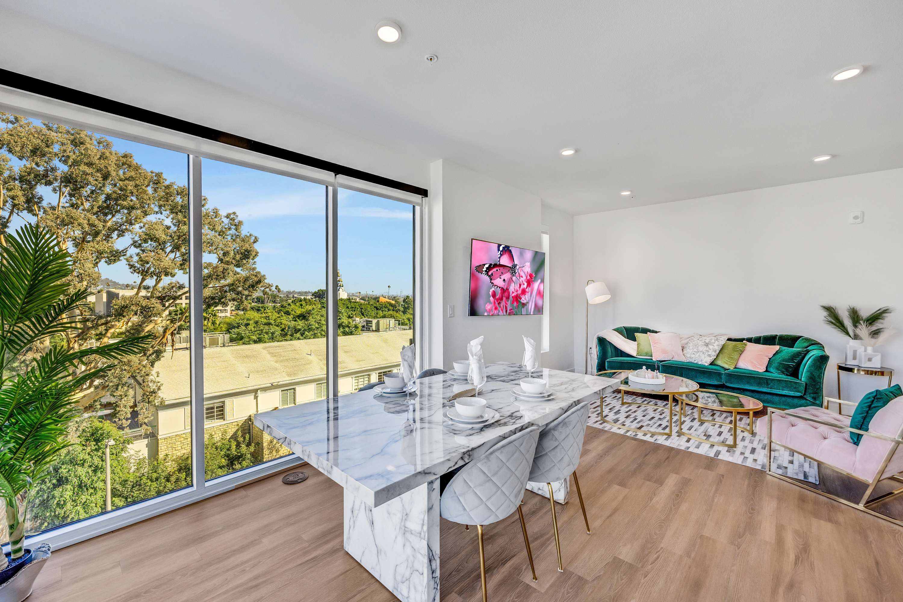 Luxury 2BR Hollywood Sign View by OneLuxStay