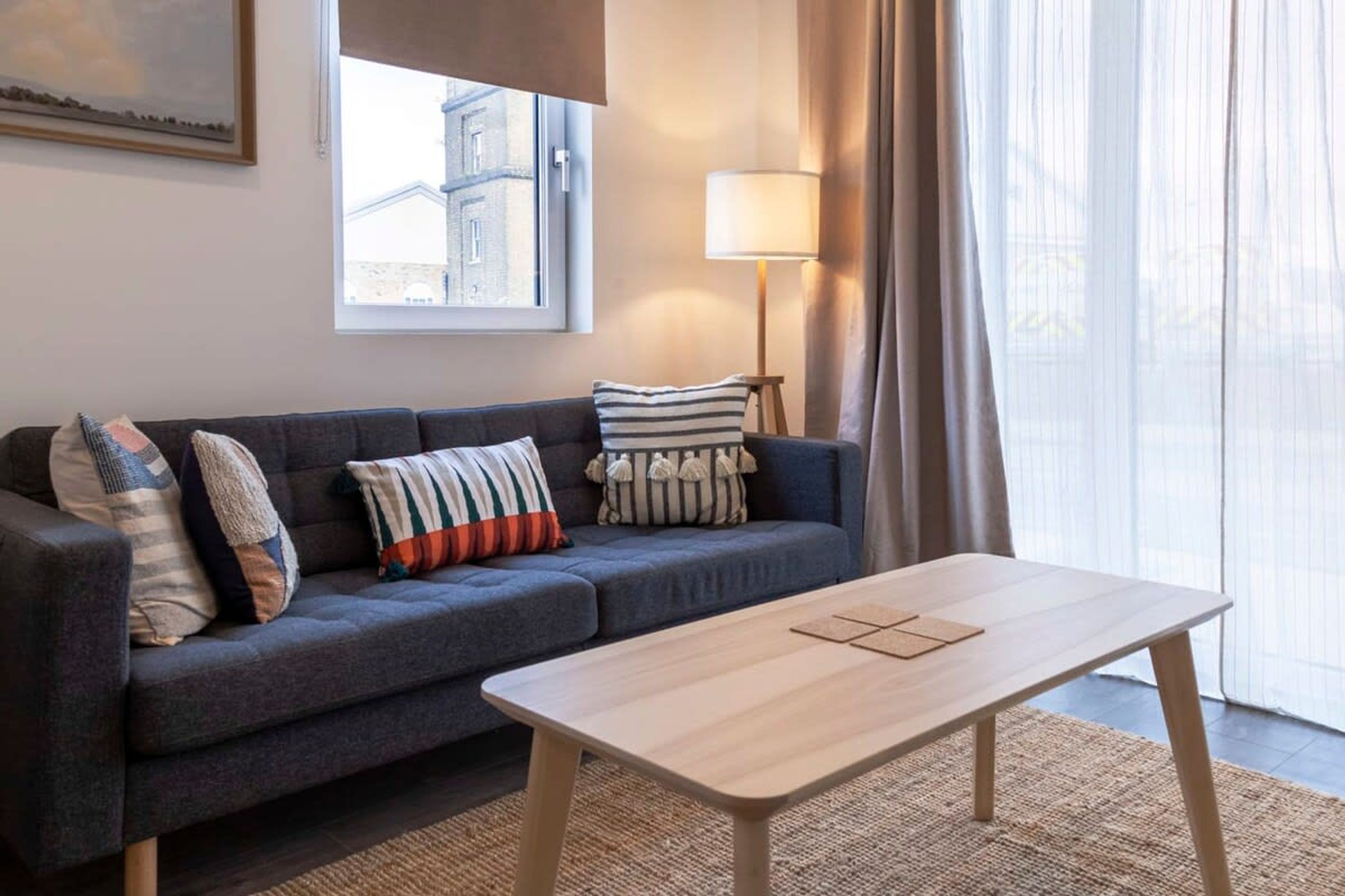 Contemporary 1 Bedroom Apartment in Ashford
