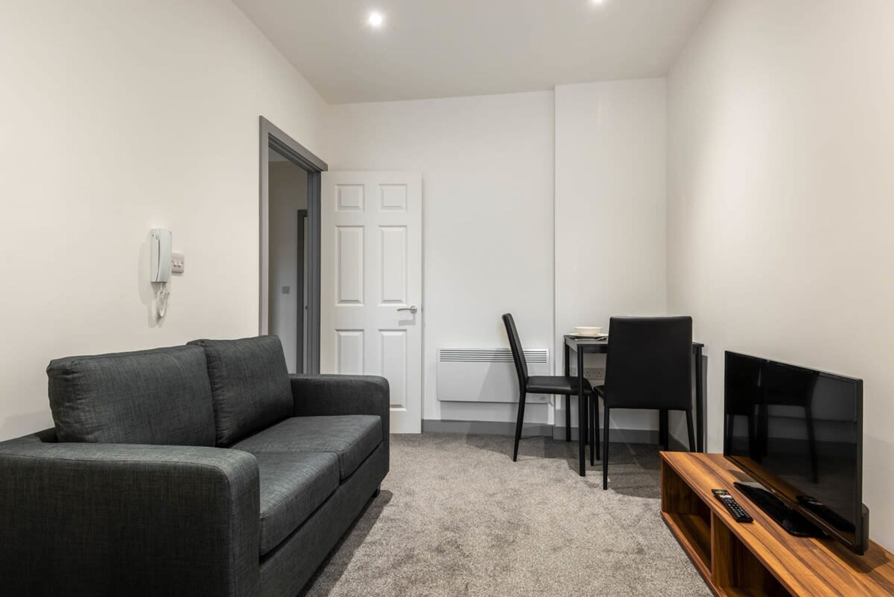 Lovely 1 Bed Budget Apartment in Central Doncaster