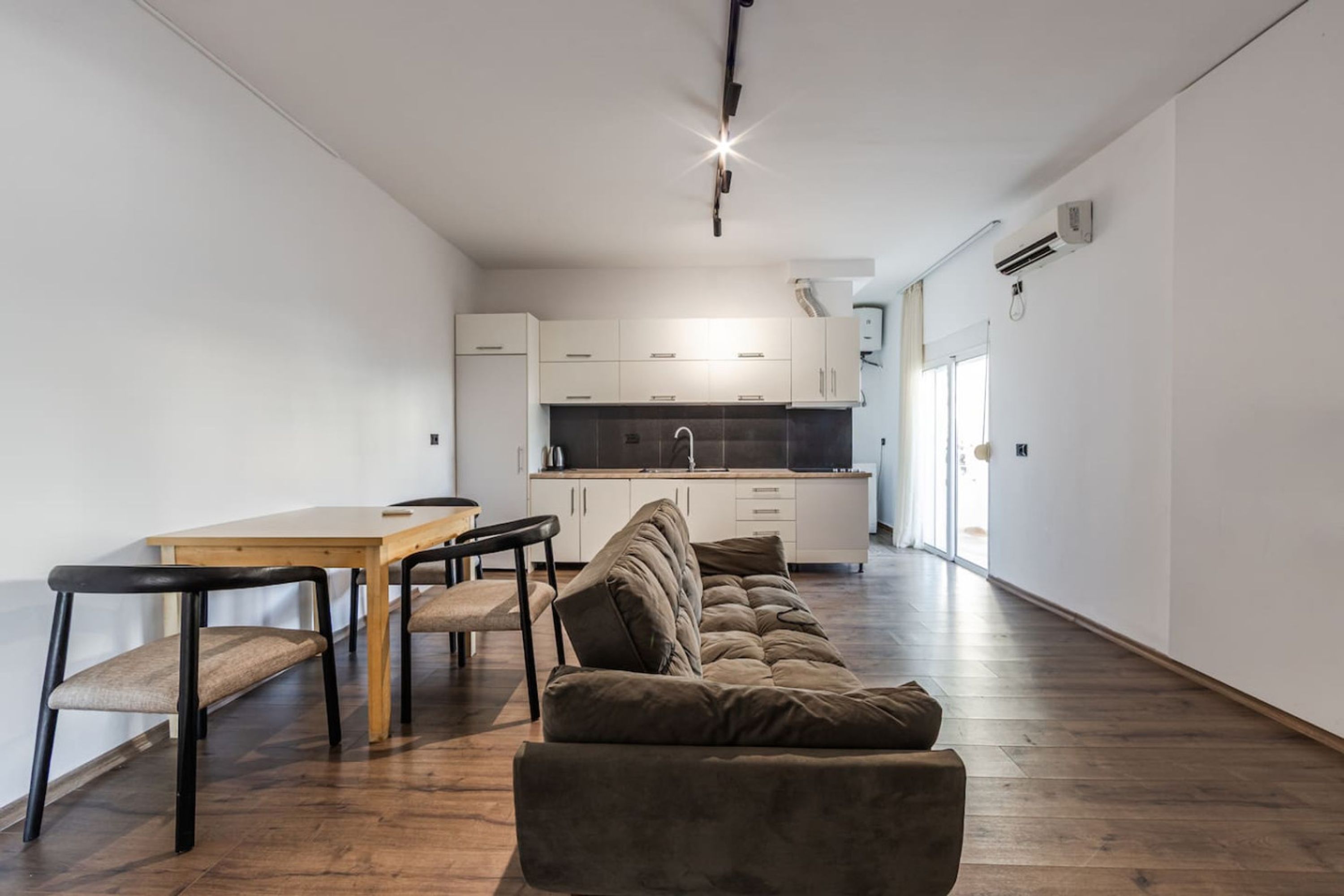 Saranda Beach Living - 1BR Apartment