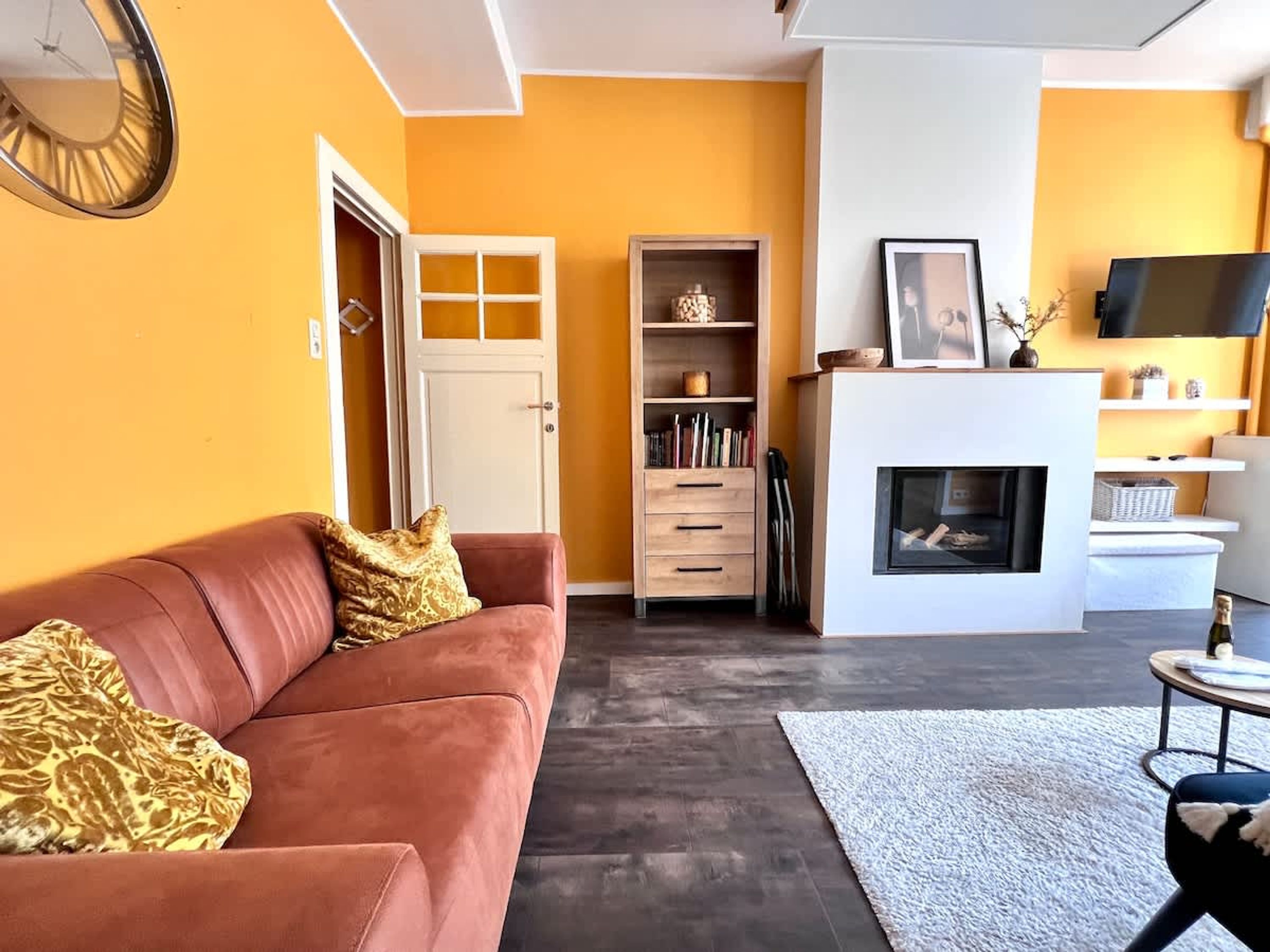 Beachfront Sea View Sleeps 6