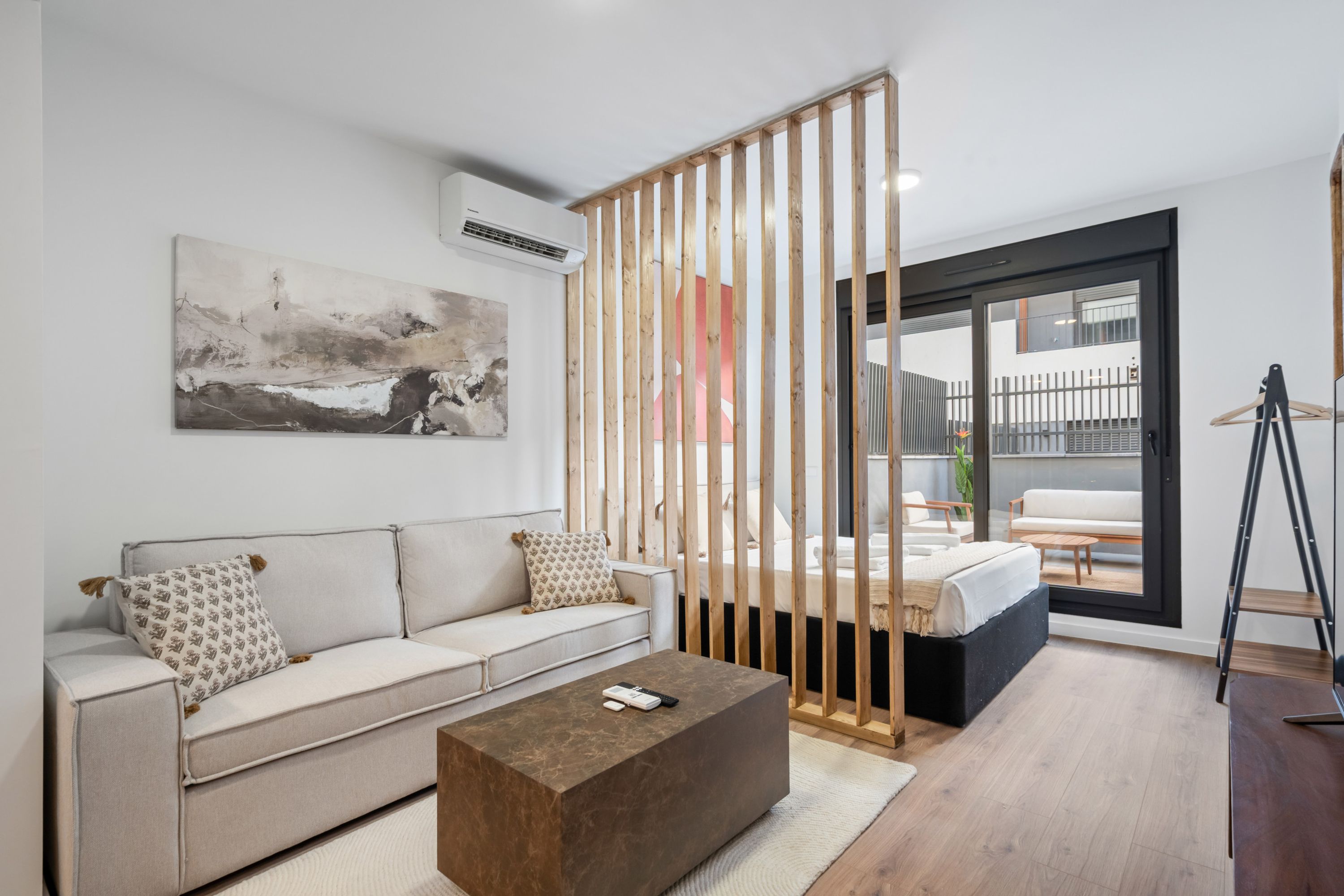 Exclusivo apartamento con terraza privada, gimnasio y coworking en Madrid alquiler temporal