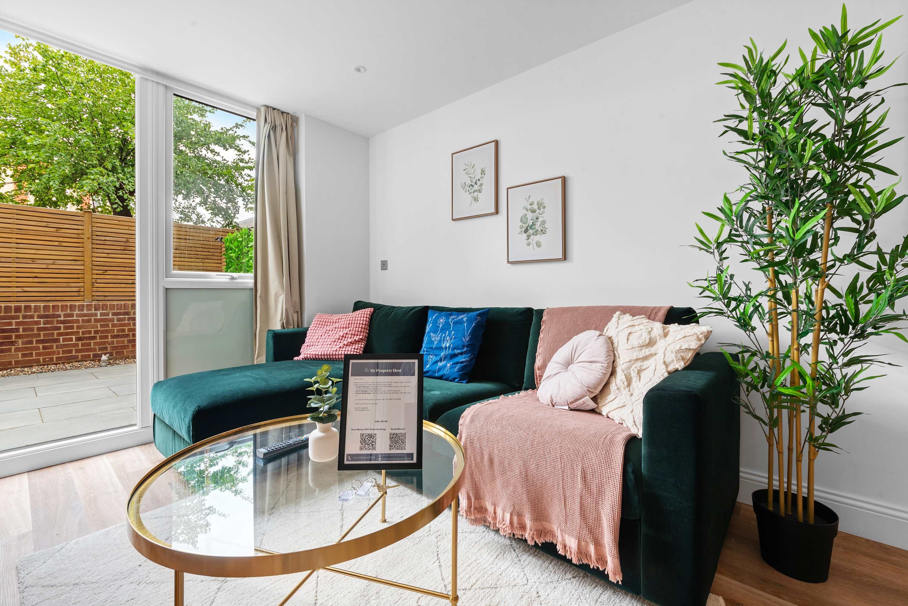 Modern 1 Bed Apartment with Garden in Gravesend