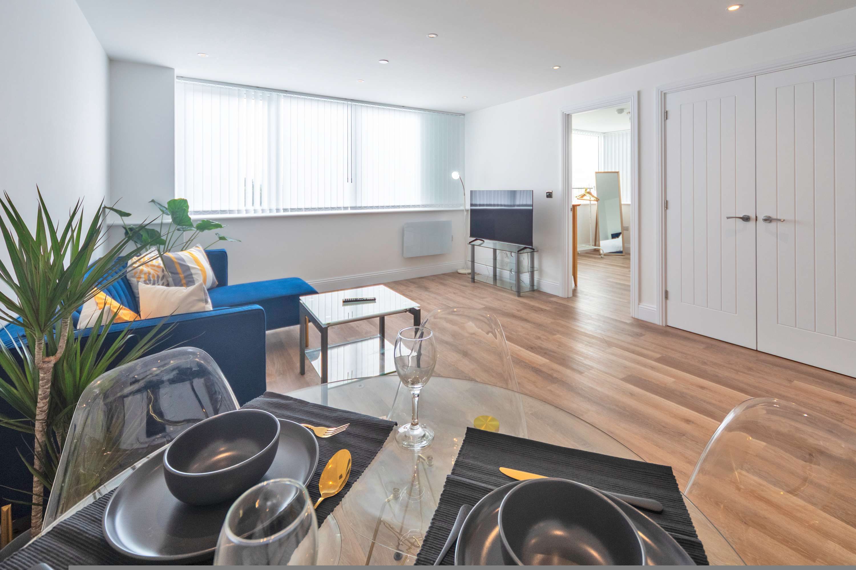Contemporary   Bright 1 Bed Apartment in Gravesend