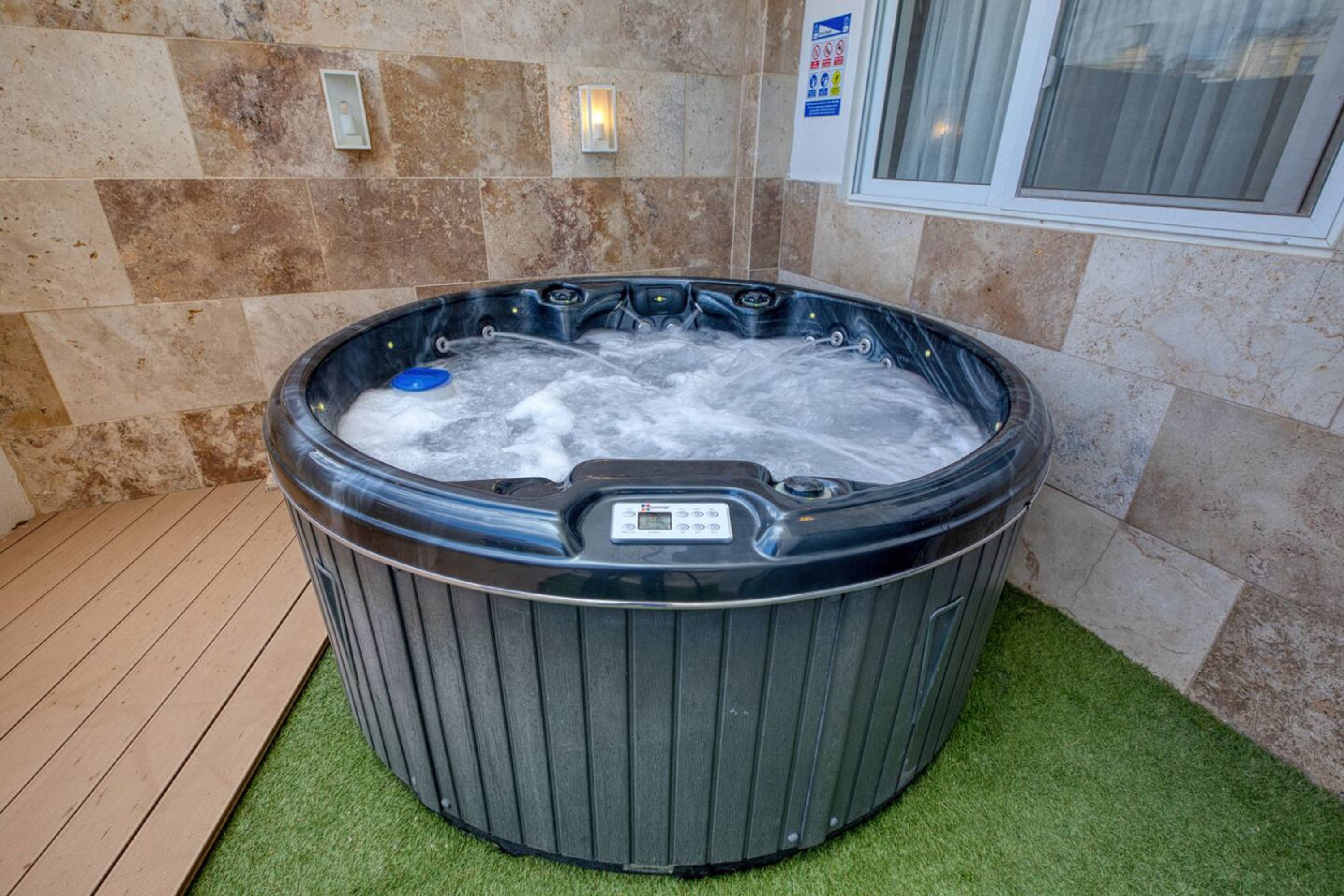 Cozy Gozo Home: Private Hot Tub & BBQ
