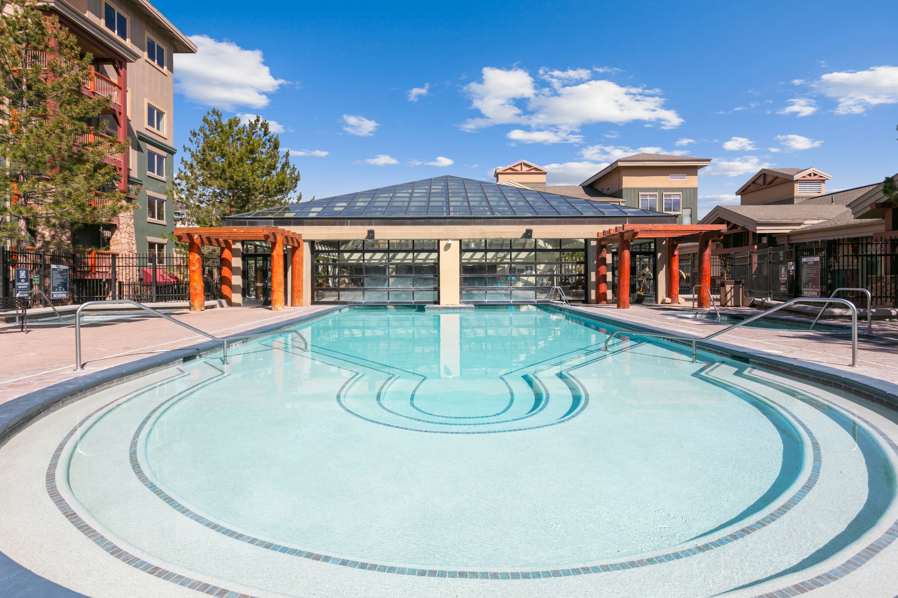Ski in/out at Westgate, 1BR Condo, Resort amenities, Multiple Pools, Onsite Spa, & Restaurant 4504A